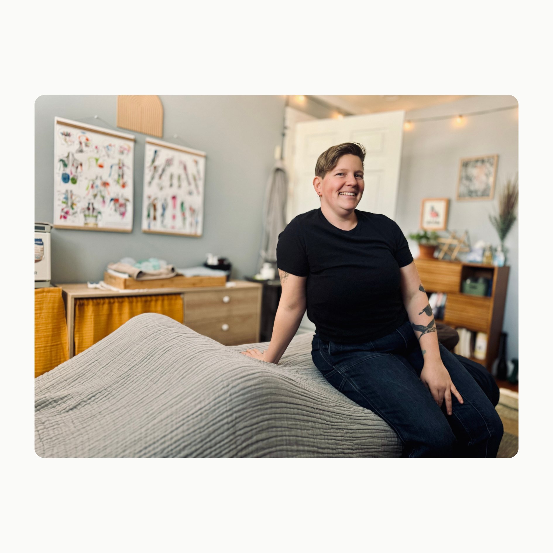 Jae Friedman (she/they) of @jf_bodywork is a NY State Licensed Massage Therapist in Madison, NY. Jae offers massage therapy for folks looking to relax, work through chronic pain or tension, and (re)connect with their bodies. With her body-neutral len