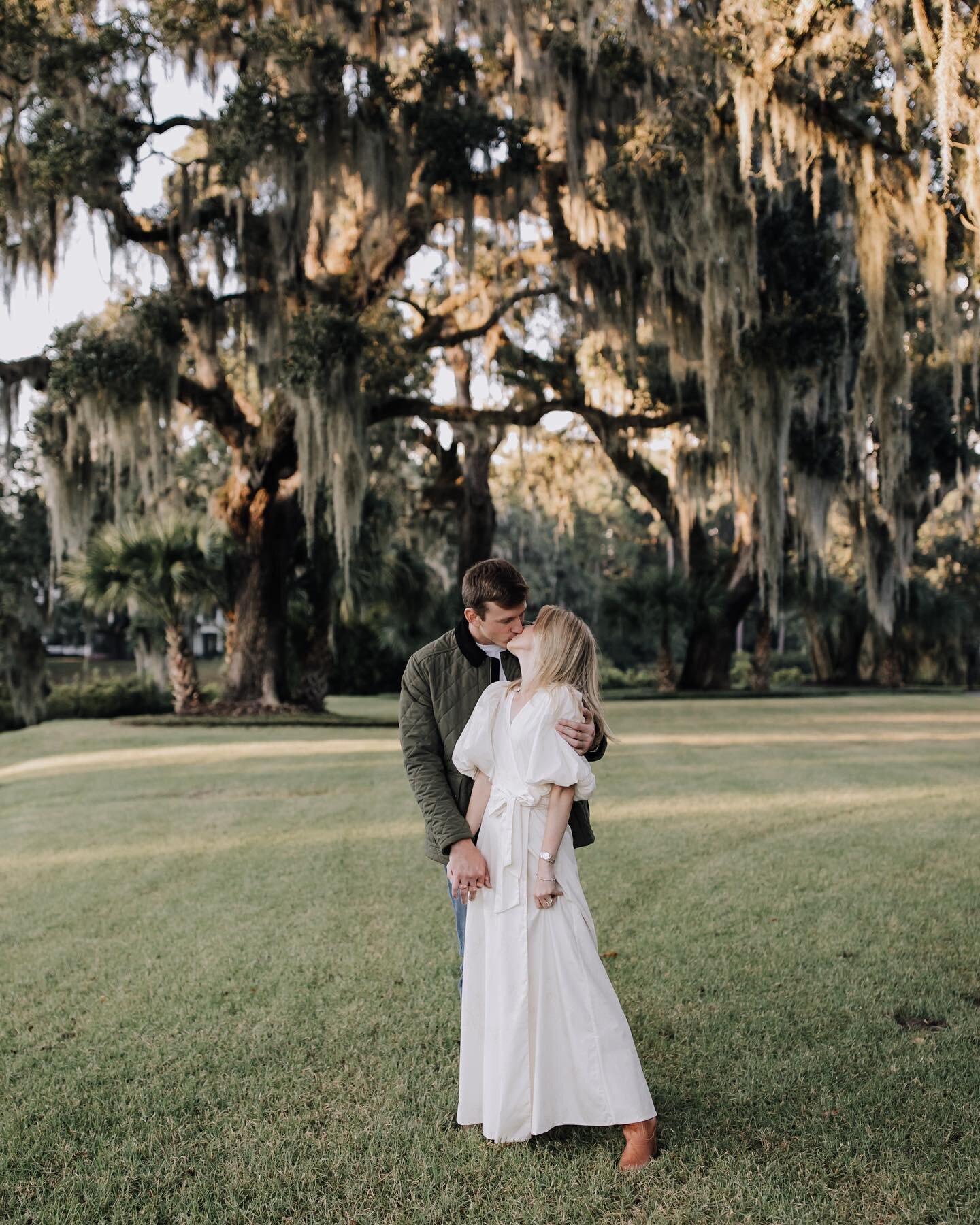 What a beautiful evening with these two!  So excited to capture your wedding day Diggie and Martha! 

#blufftonwedding #engaged #blufftonphotography #hiltonheadphotographer #hiltonheadwedding #boisewedding #boisephotographer #idahoweddingphotographer