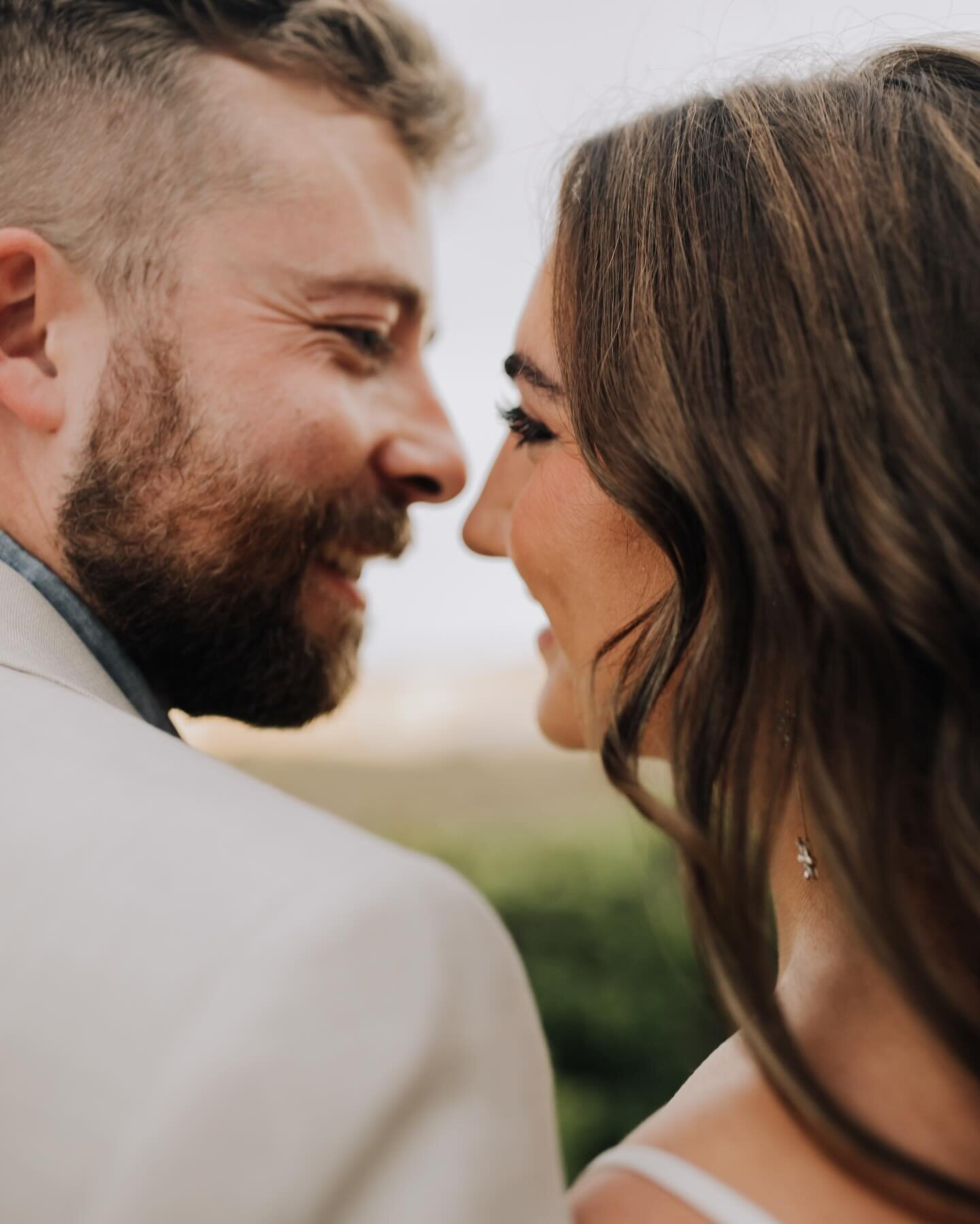 Today is going to be the best day! Can&rsquo;t wait to capture all the moments for these special people! 🤍😍💍 

#hiltonheadwedding #westinhiltonhead #hhi #hiltonheadphotographer #weddingdayready #lowcountrywedding #blufftonwedding #carriefriesenpho