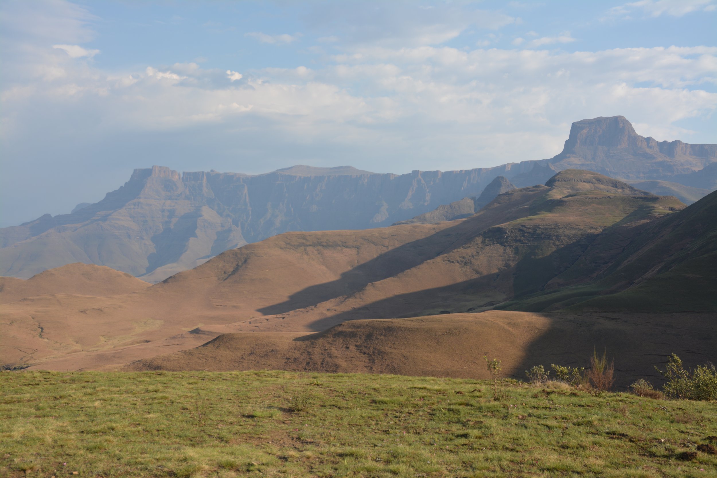 Drakensbergen view Zuid-Afrika.JPG