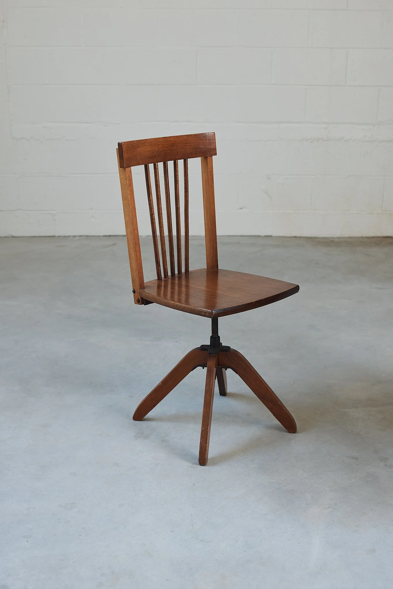 Mission Arts & Crafts Oak Swivel Desk Chair