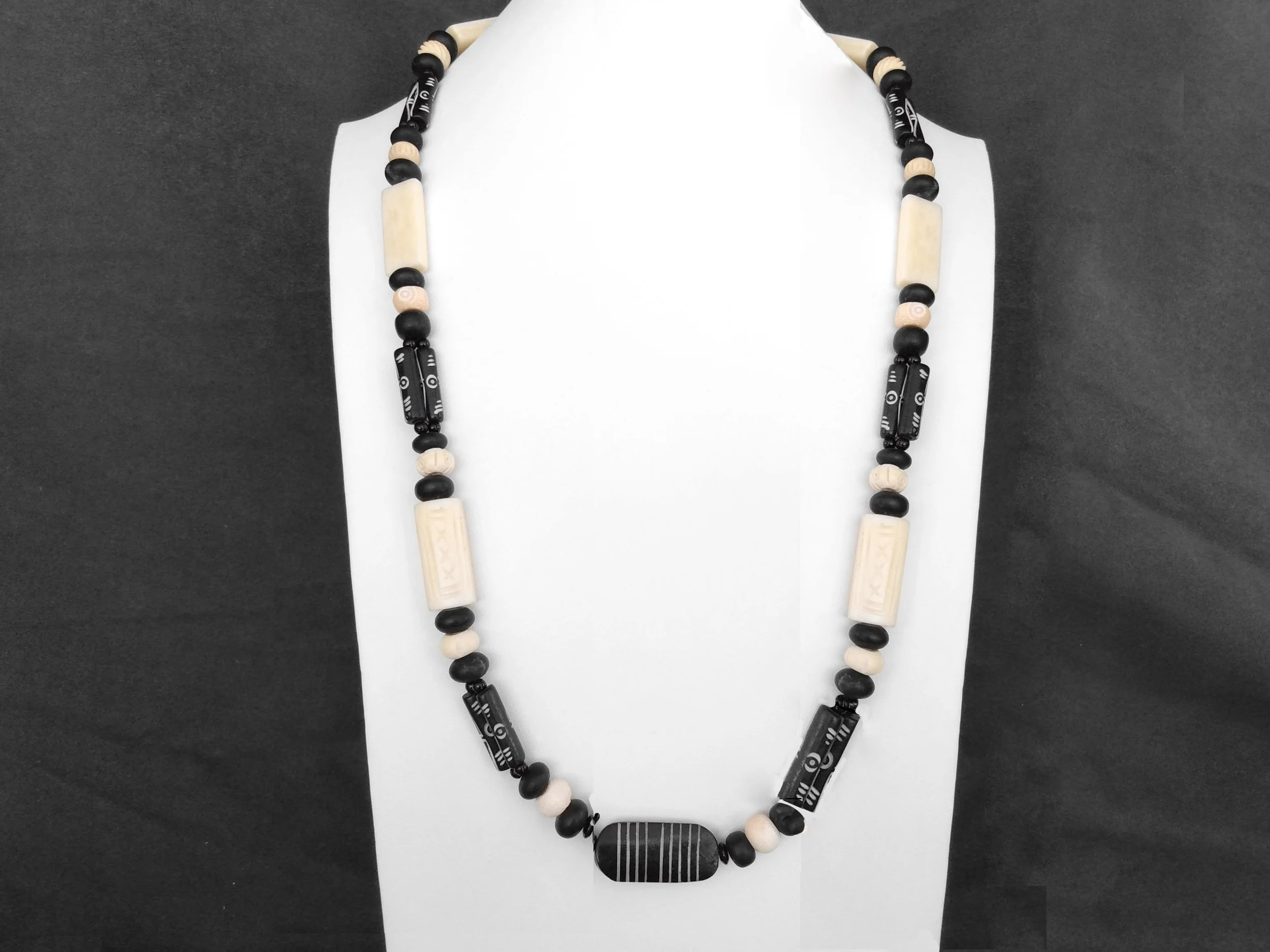 #625 Beautiful Batik Bone Mixed