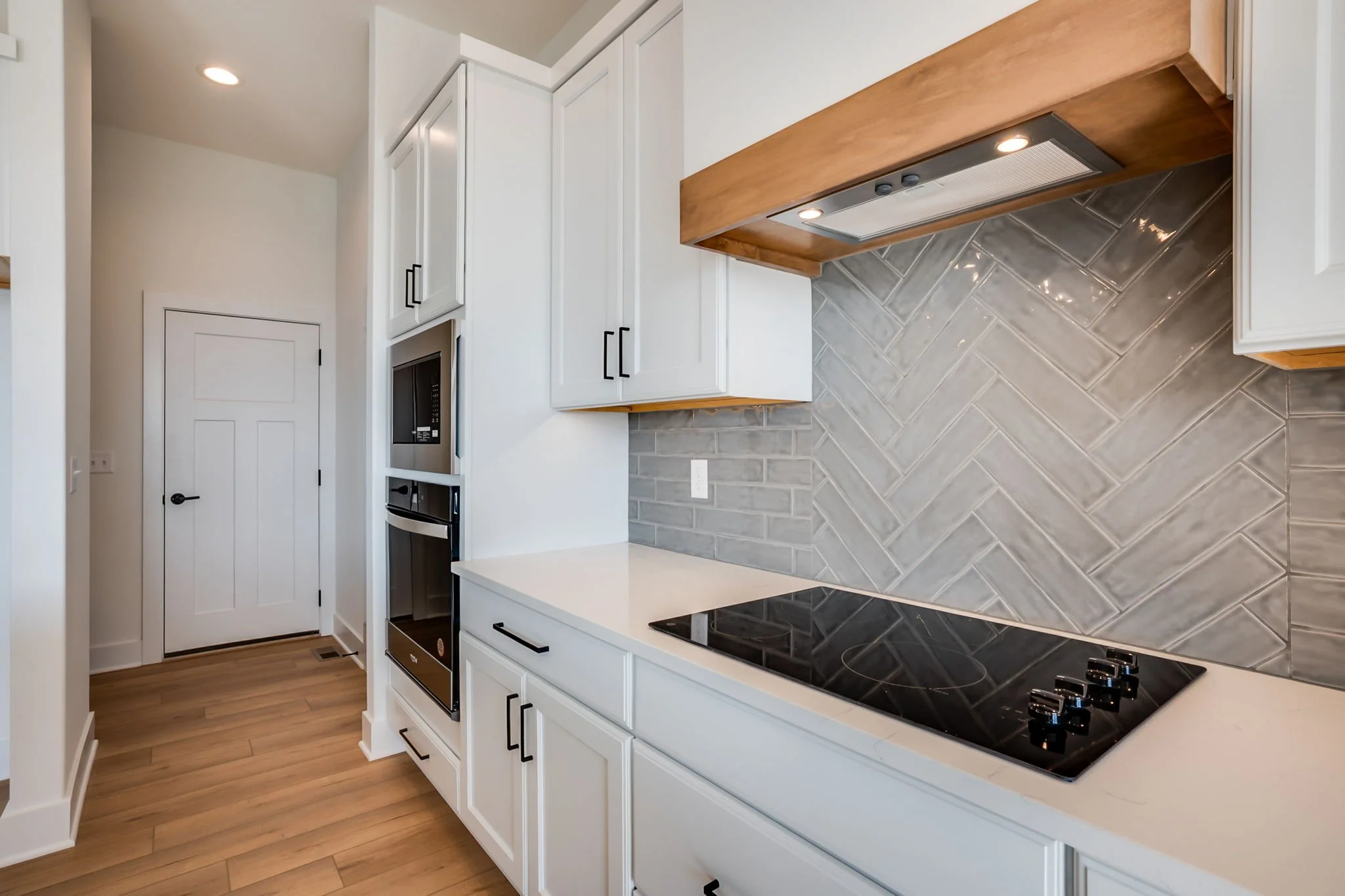 184 S Wellcrest Ct-12.jpg