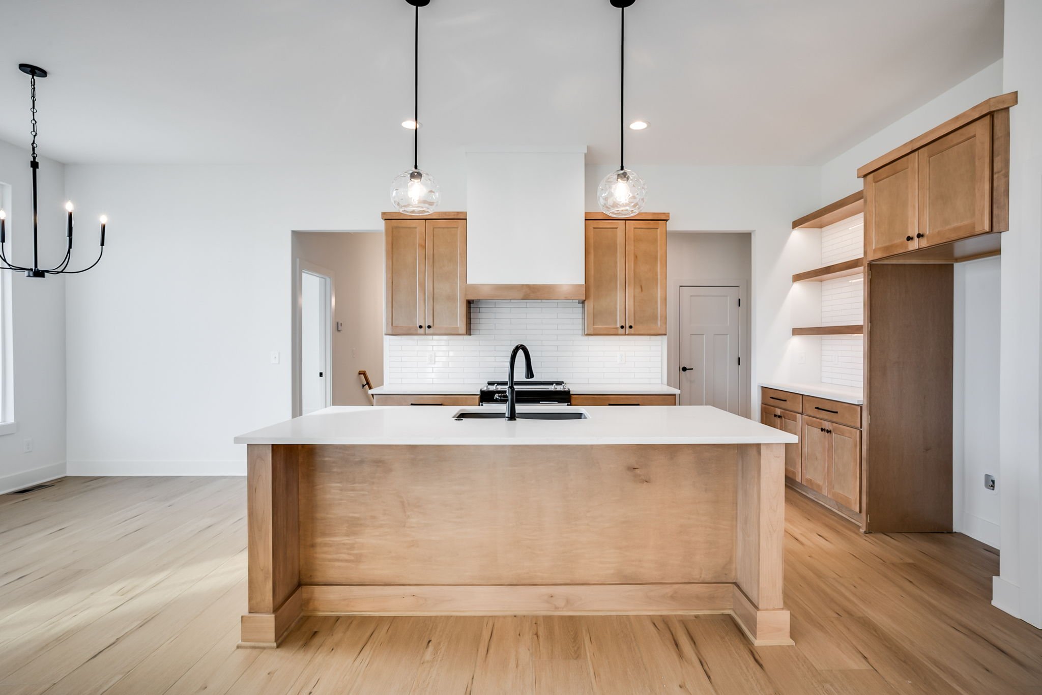 9643 W Kollmeyer St-09.jpg