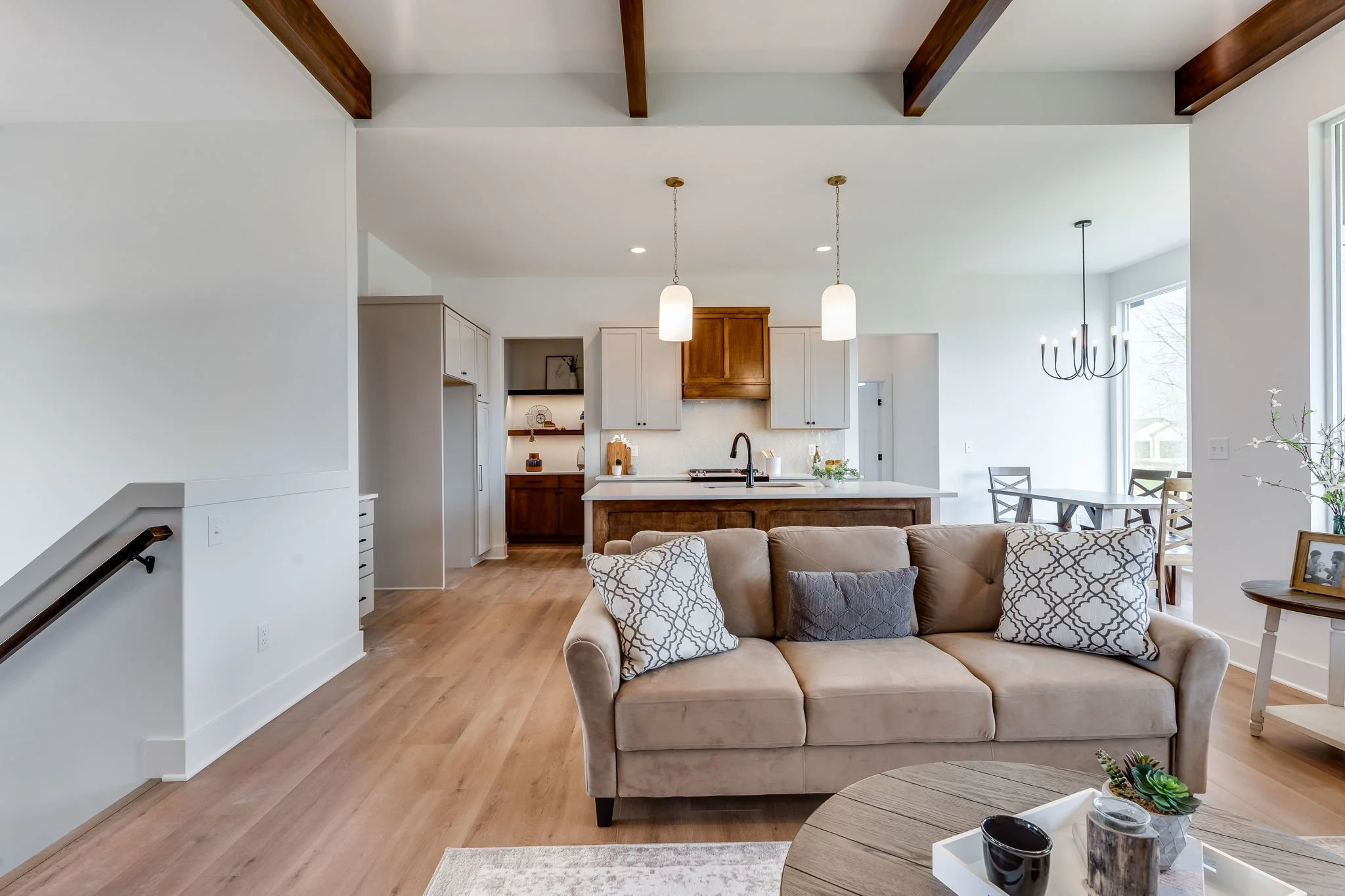 4734 N Saker St-12.jpg