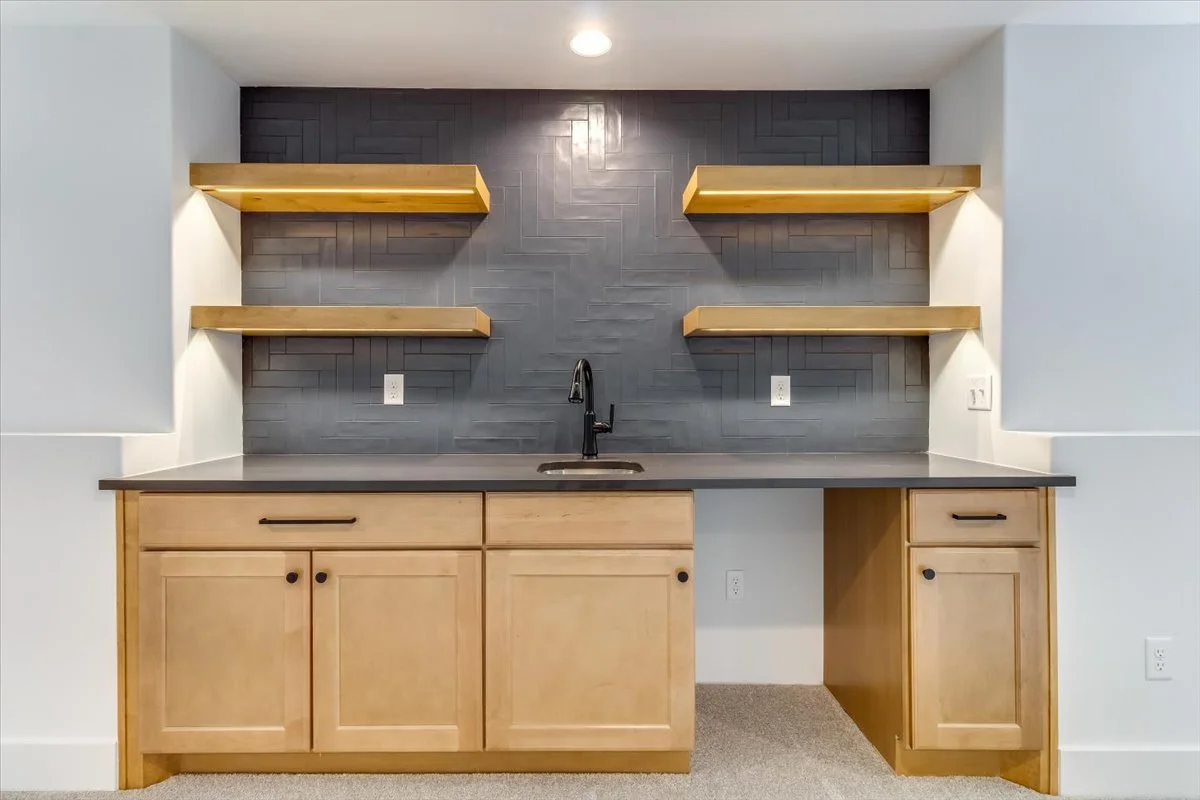 37-8988 E Bradford St-37.jpg