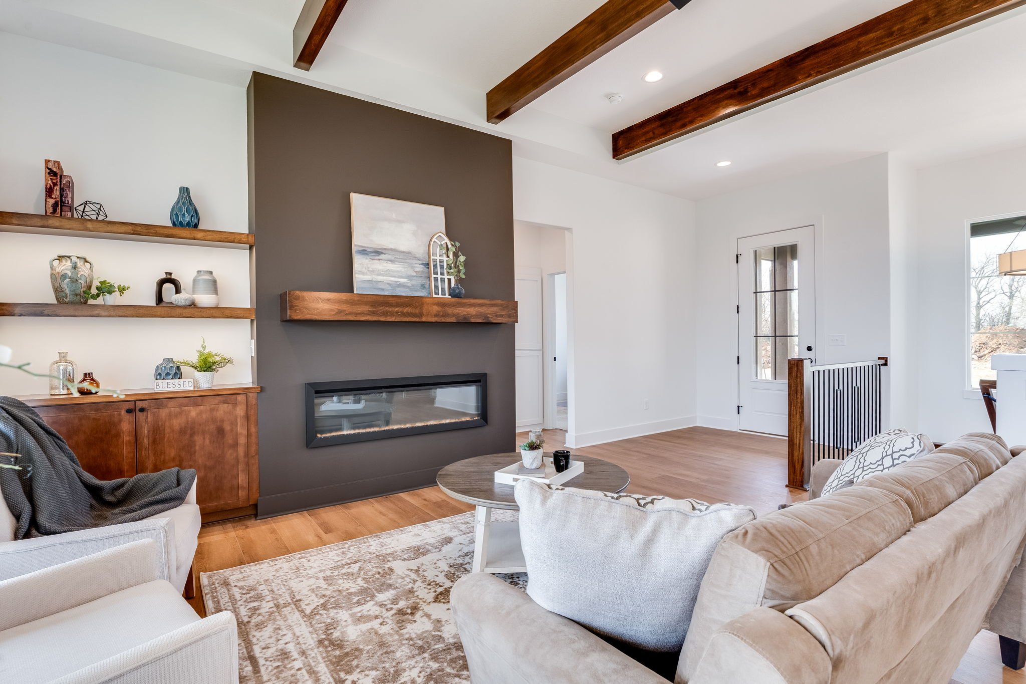 4734 N Saker St-10.jpg