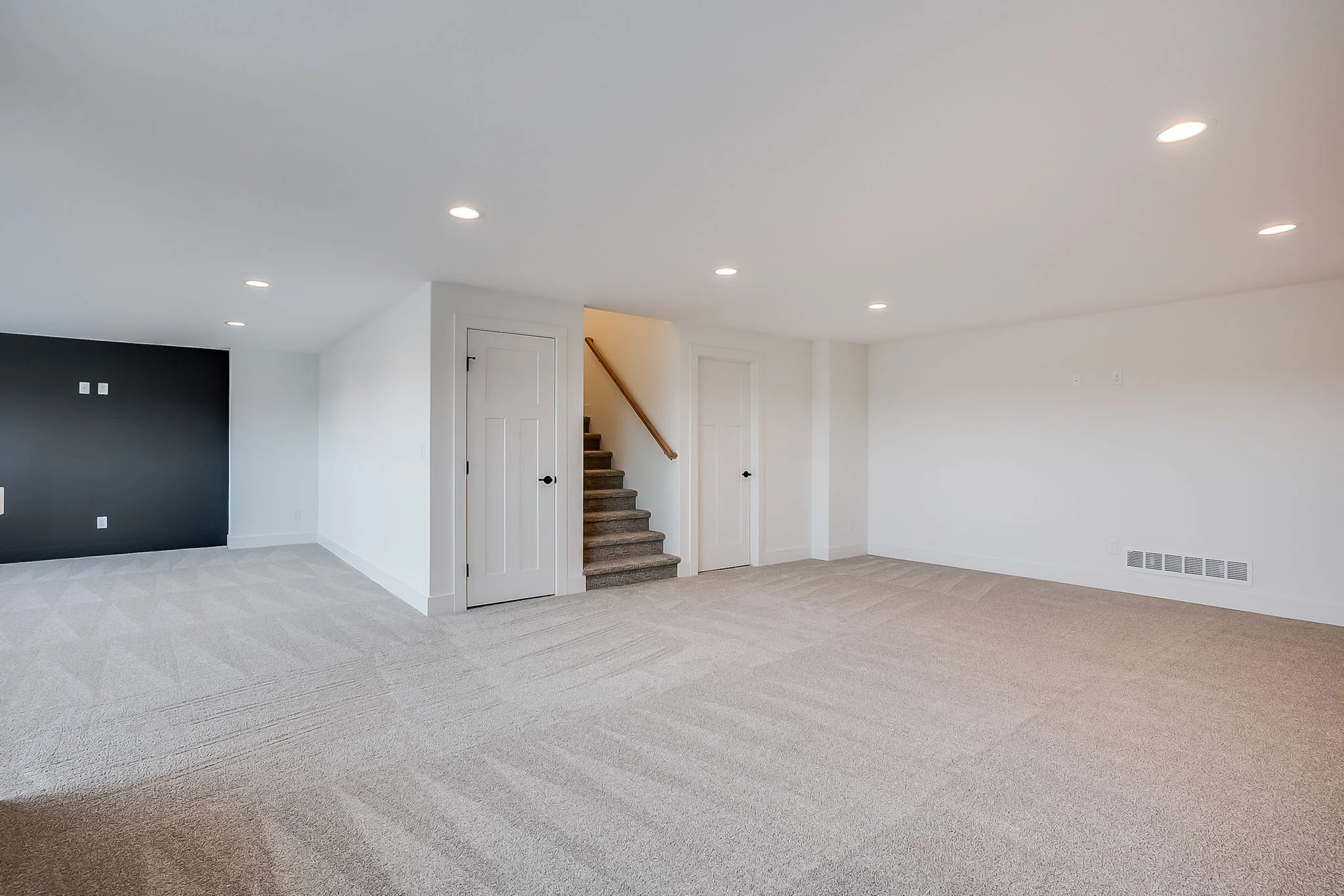 112 S Wellcrest-35.jpg