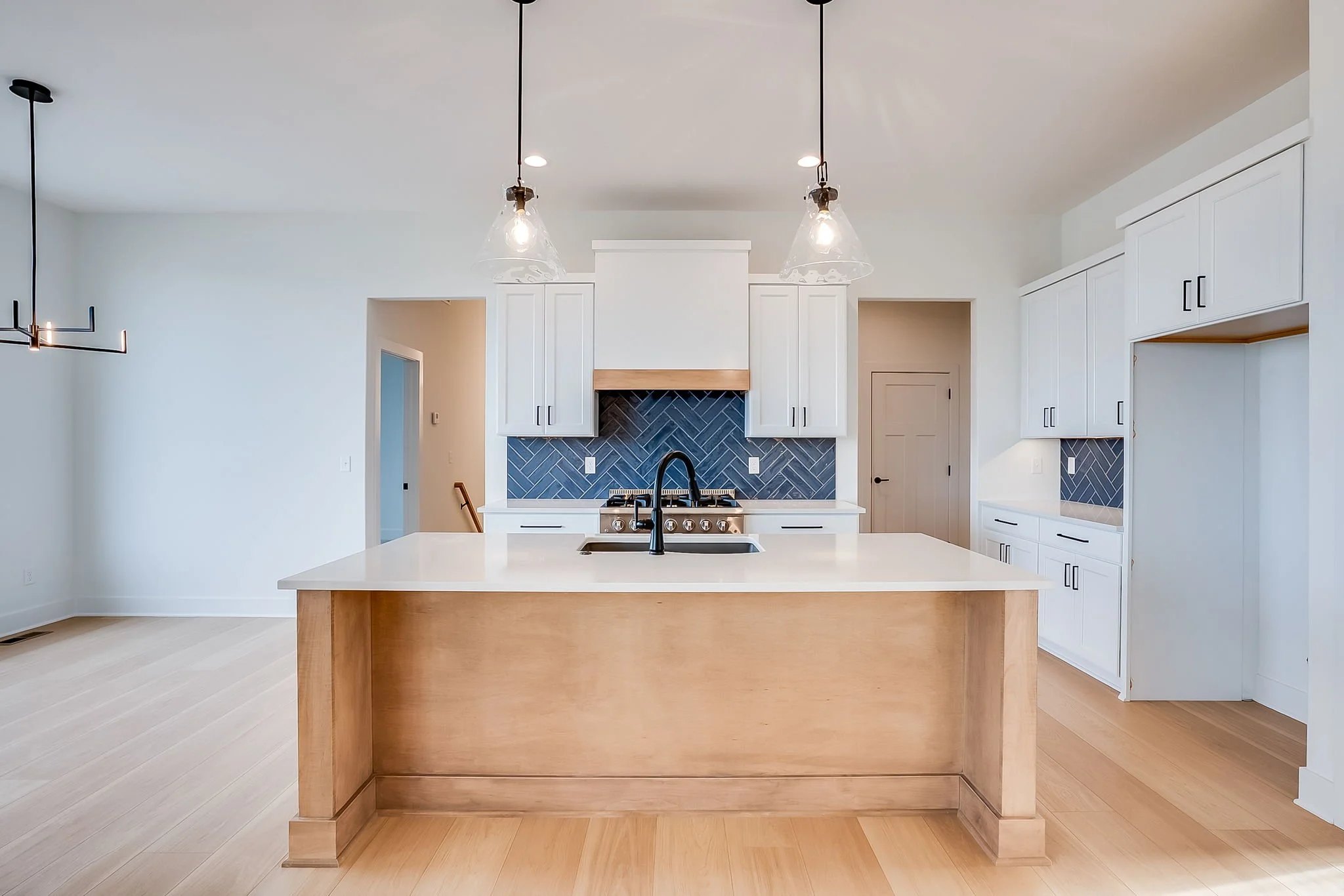 112 S Wellcrest-10.jpg