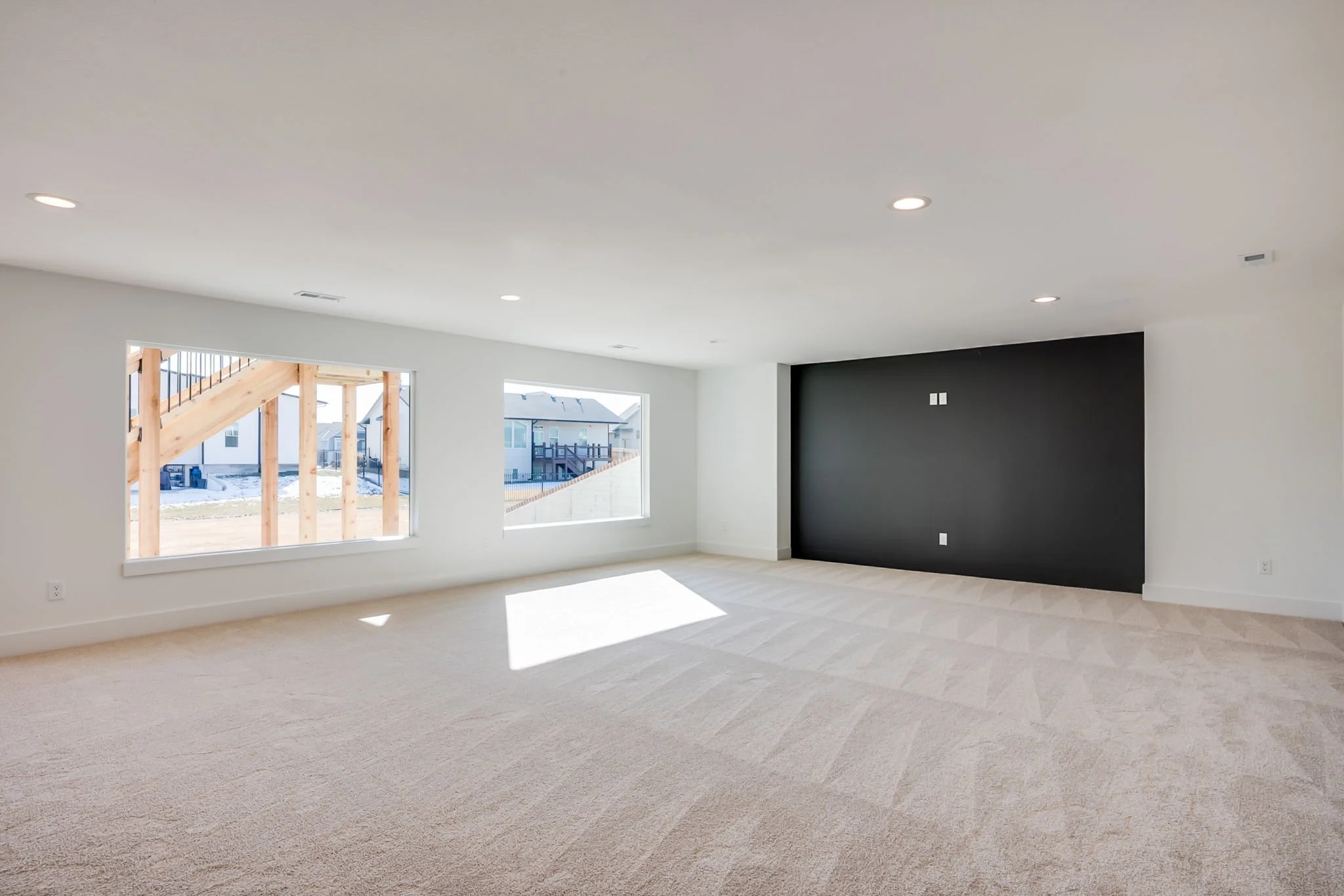 184 S Wellcrest Ct-30.jpg