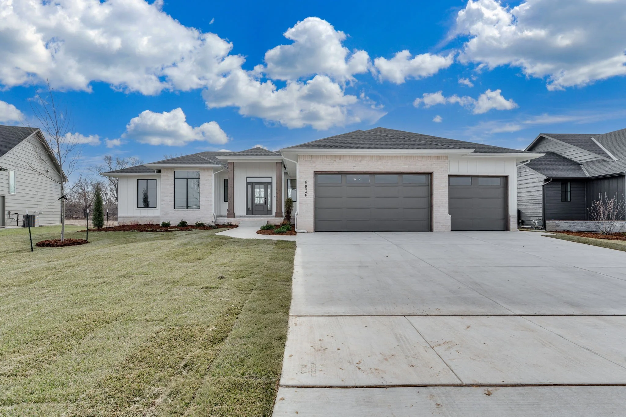 9639 W Kollmeyer St-01.jpg