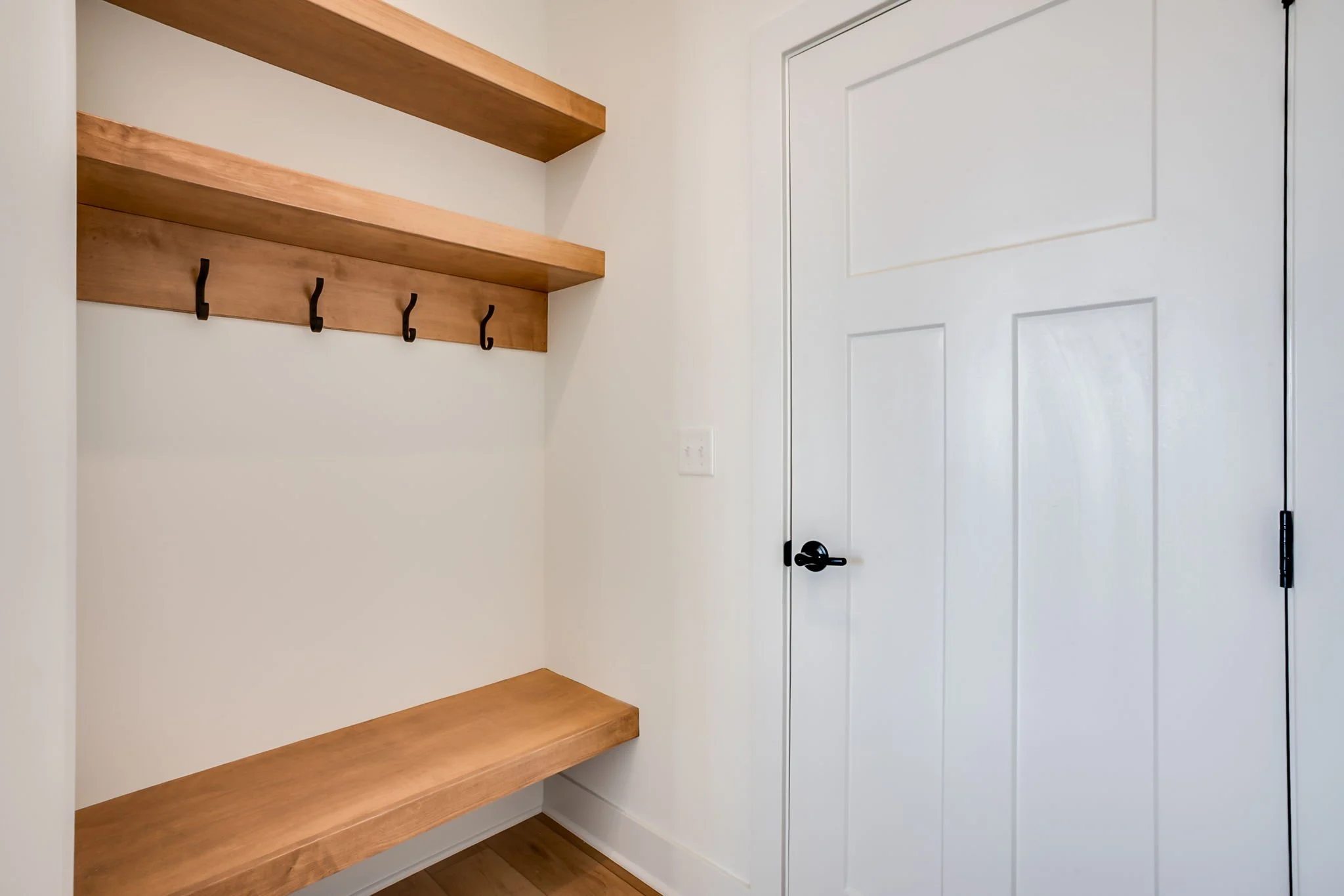 184 S Wellcrest Ct-26.jpg