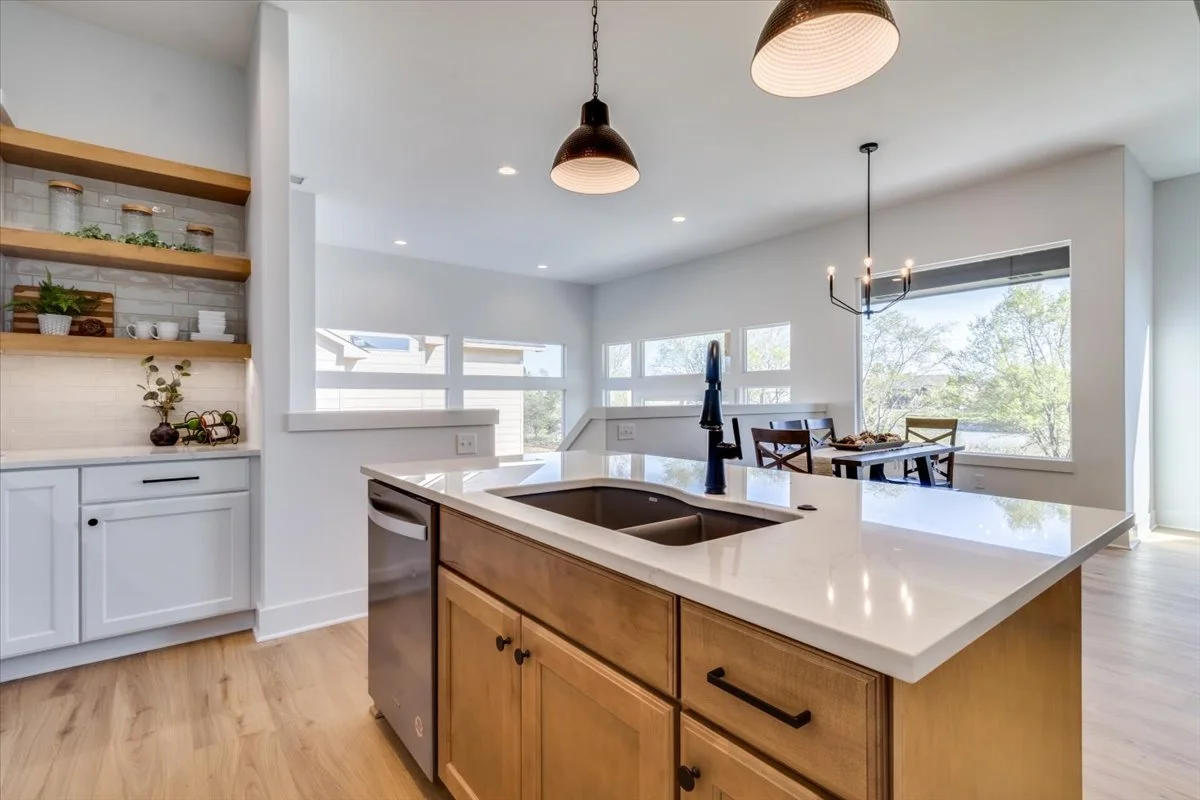 11-4710 N Saker Cir-12.jpg