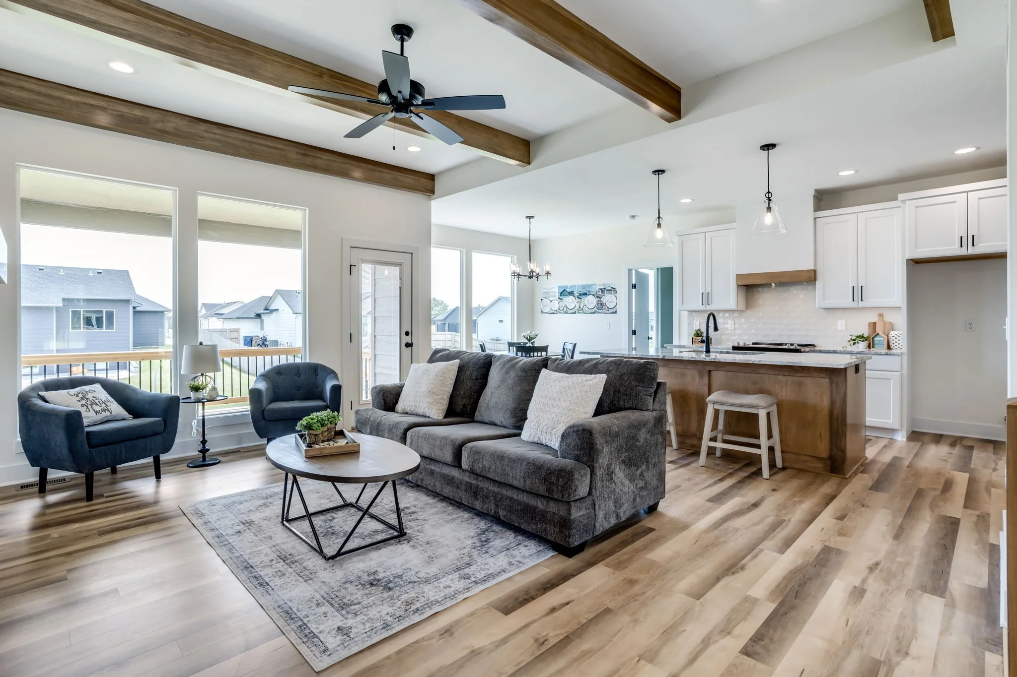 2-web-or-mls-3347 S Linden Ct-02.jpg