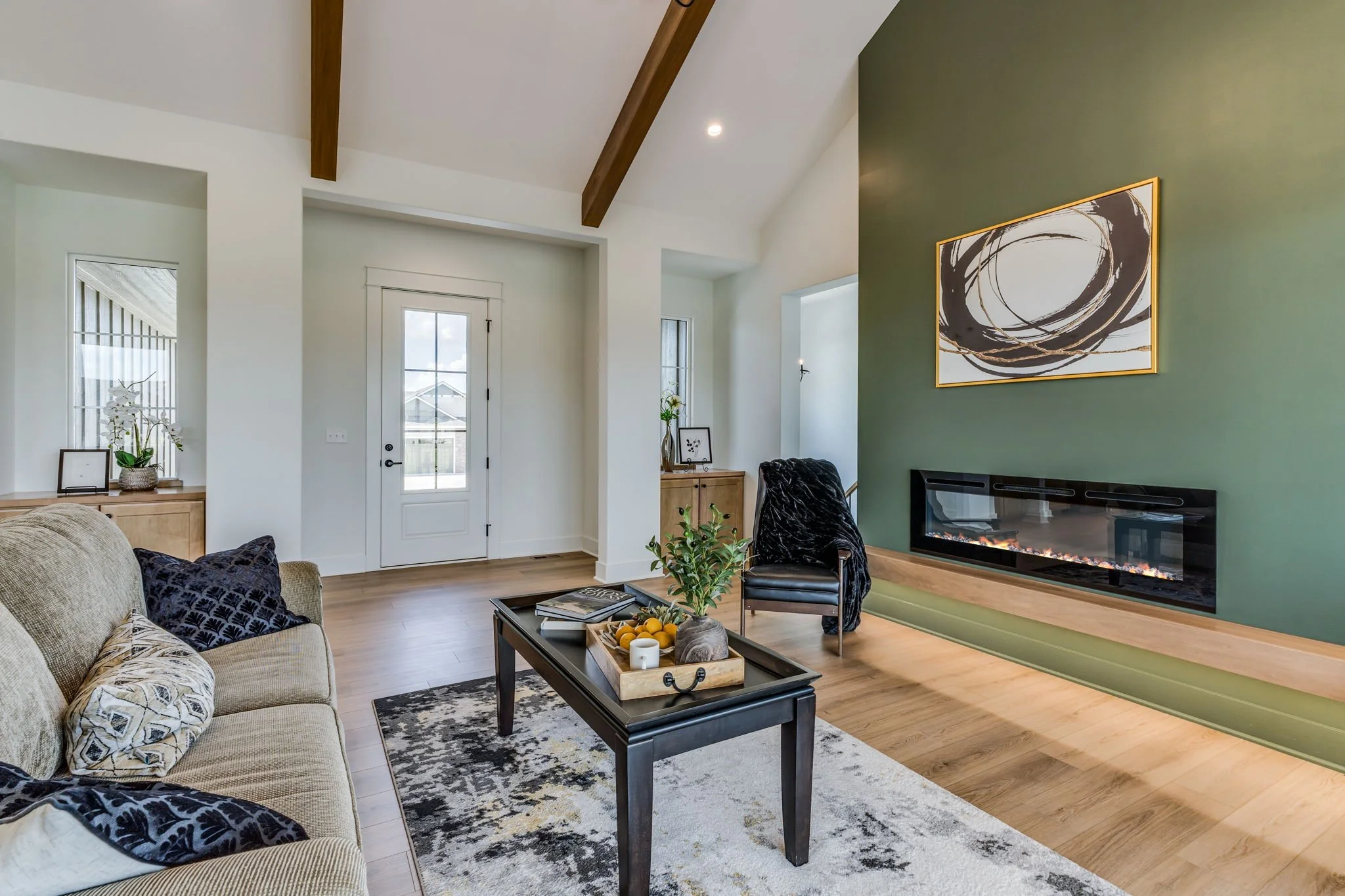 7-web-or-mls-210 S Wellcrest Ct-07.jpg