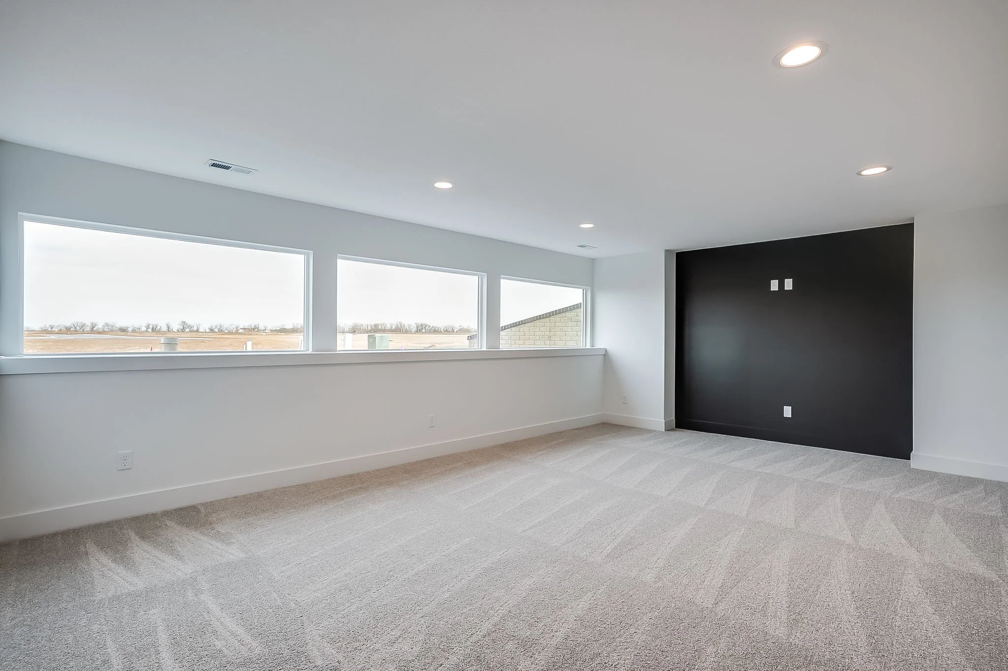 112 S Wellcrest-37.jpg