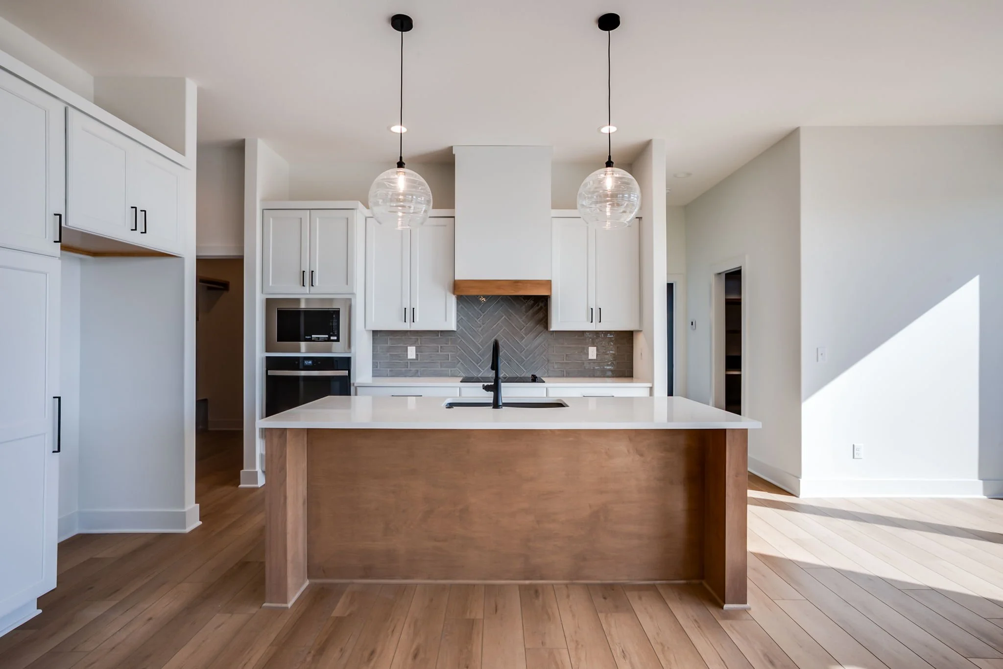 184 S Wellcrest Ct-10.jpg