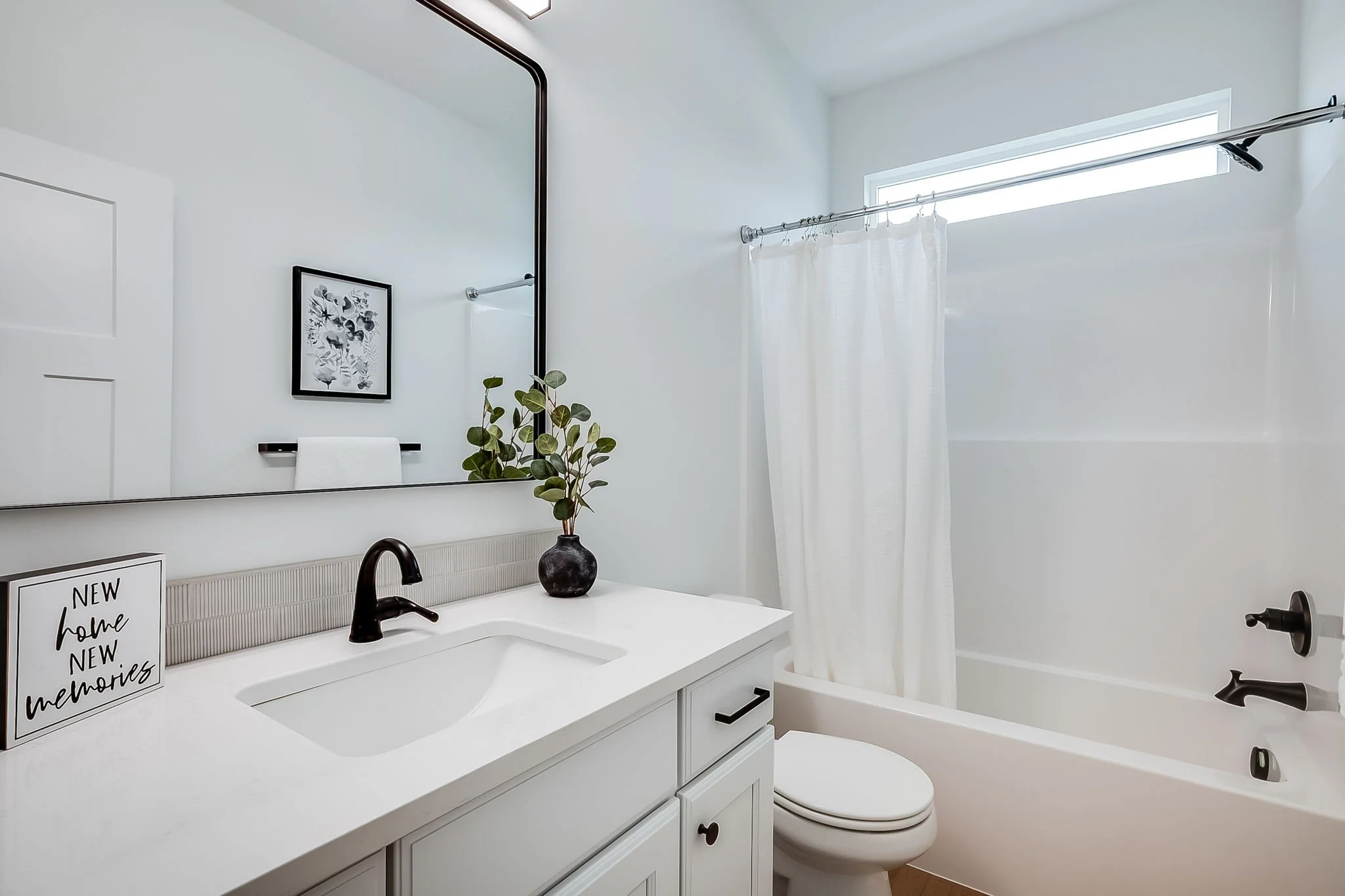 5849 N St Paul Ct-25.jpg