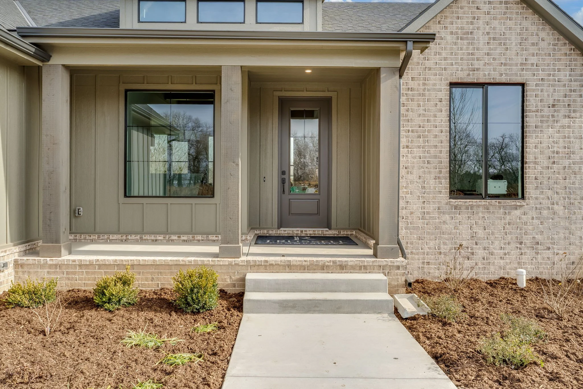 4734 N Saker St-05.jpg