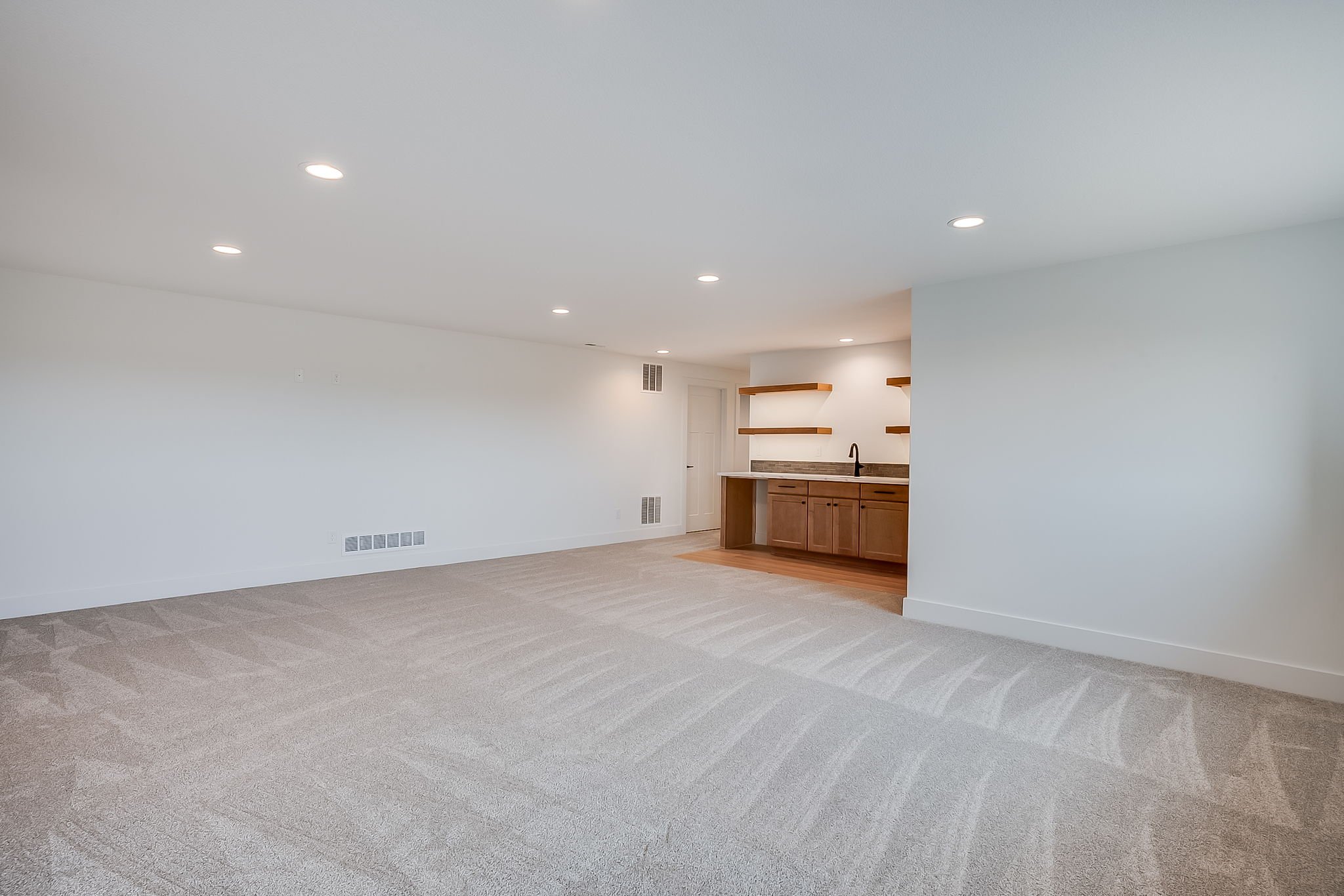 112 S Wellcrest-36.jpg