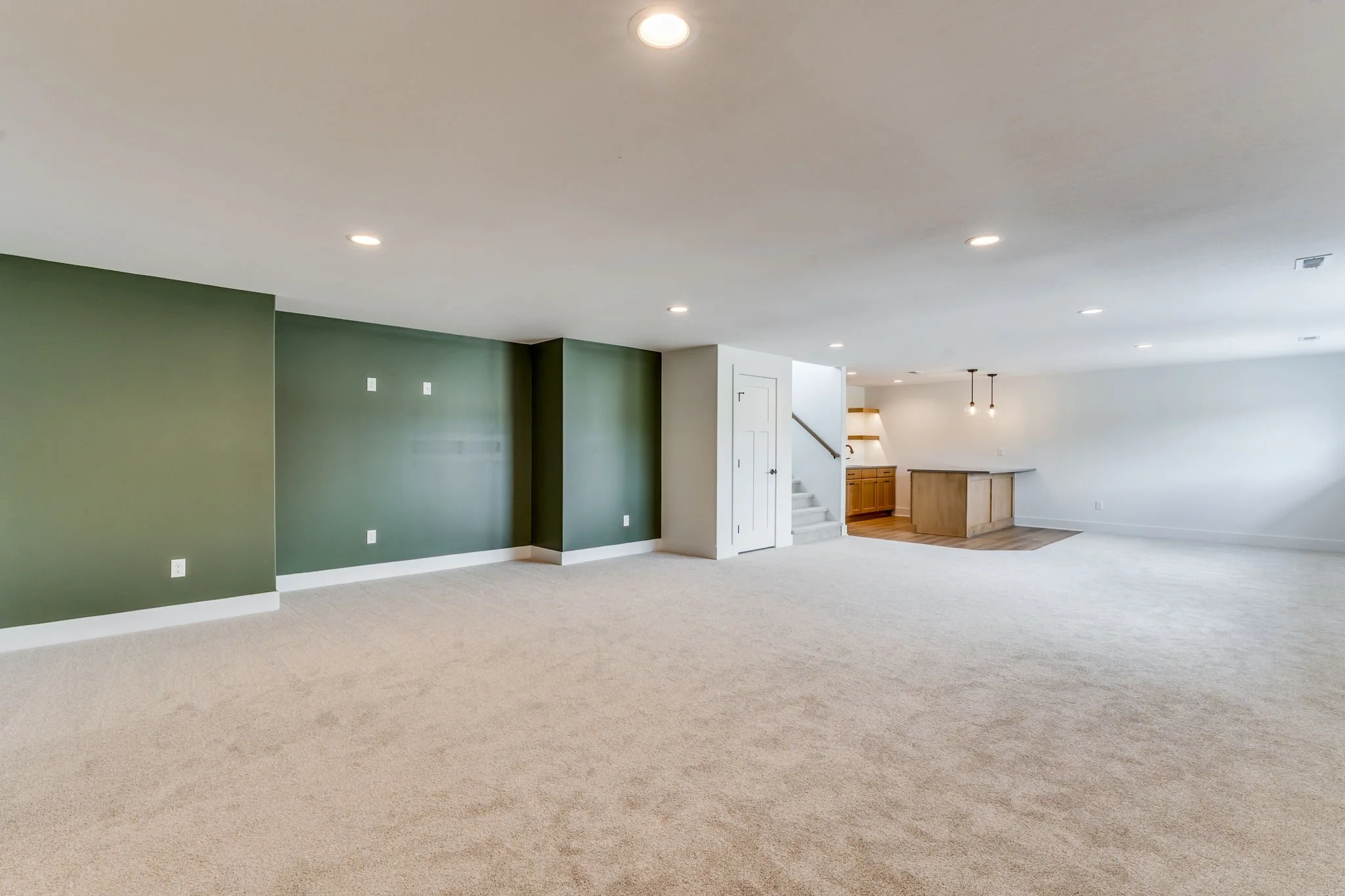 36-web-or-mls-210 S Wellcrest Ct-36.jpg