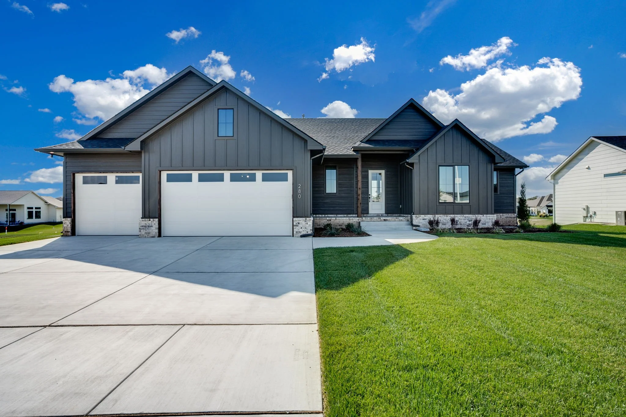 280 S Wellcrest Ct-01.jpg