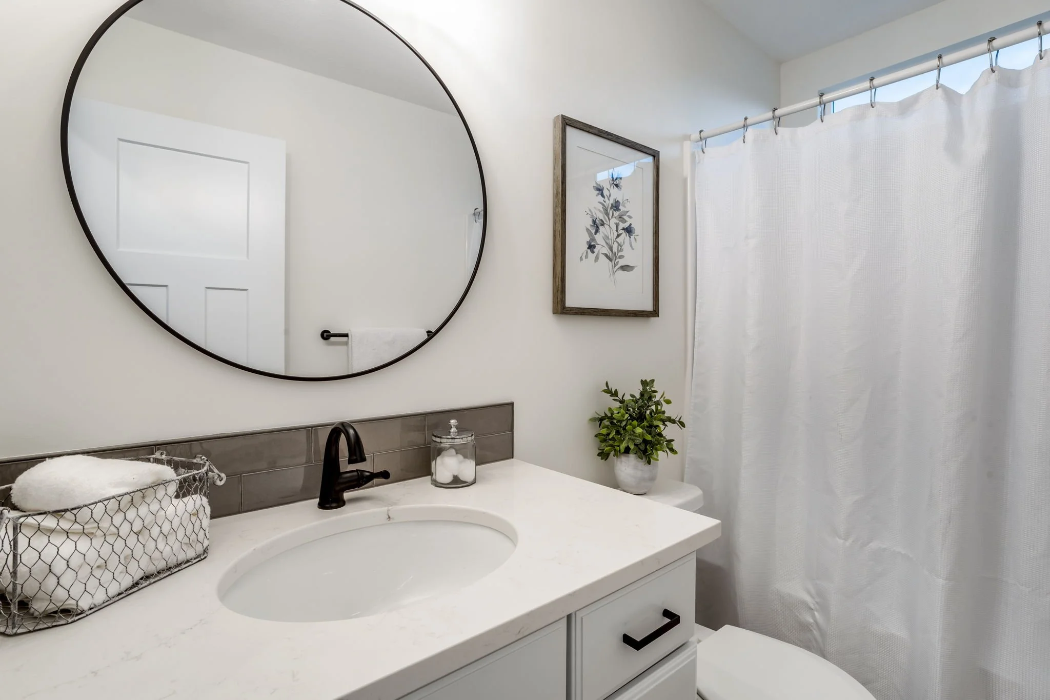 24-web-or-mls-3347 S Linden Ct-26.jpg