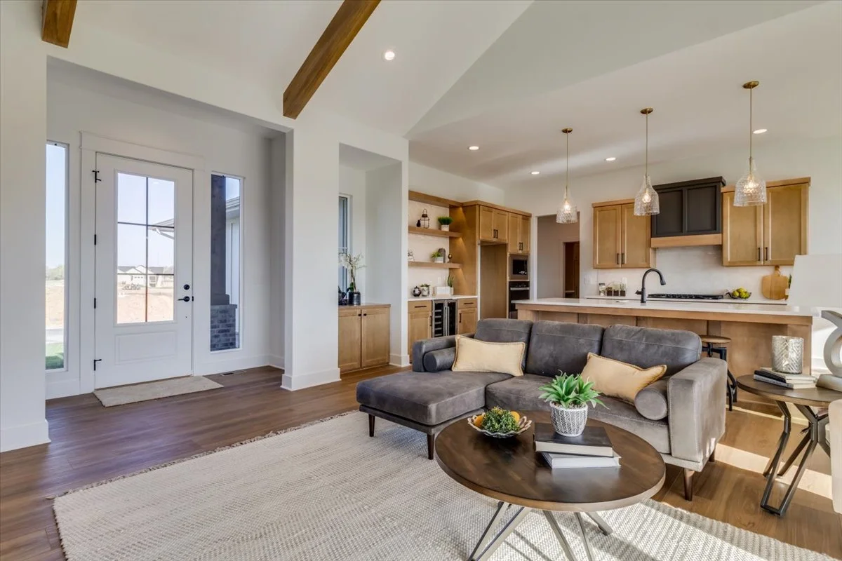 07-4428 N Bluestem St-07.jpg