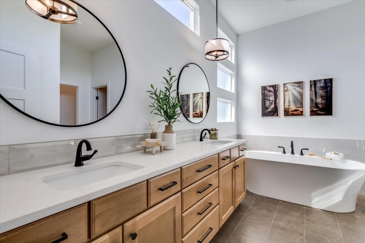 25-4710 N Saker Cir-26.jpg