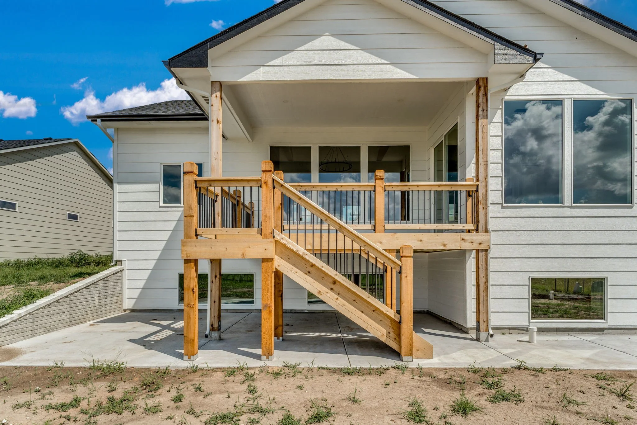 45-web-or-mls-176 S Wellcrest Ct-47.jpg