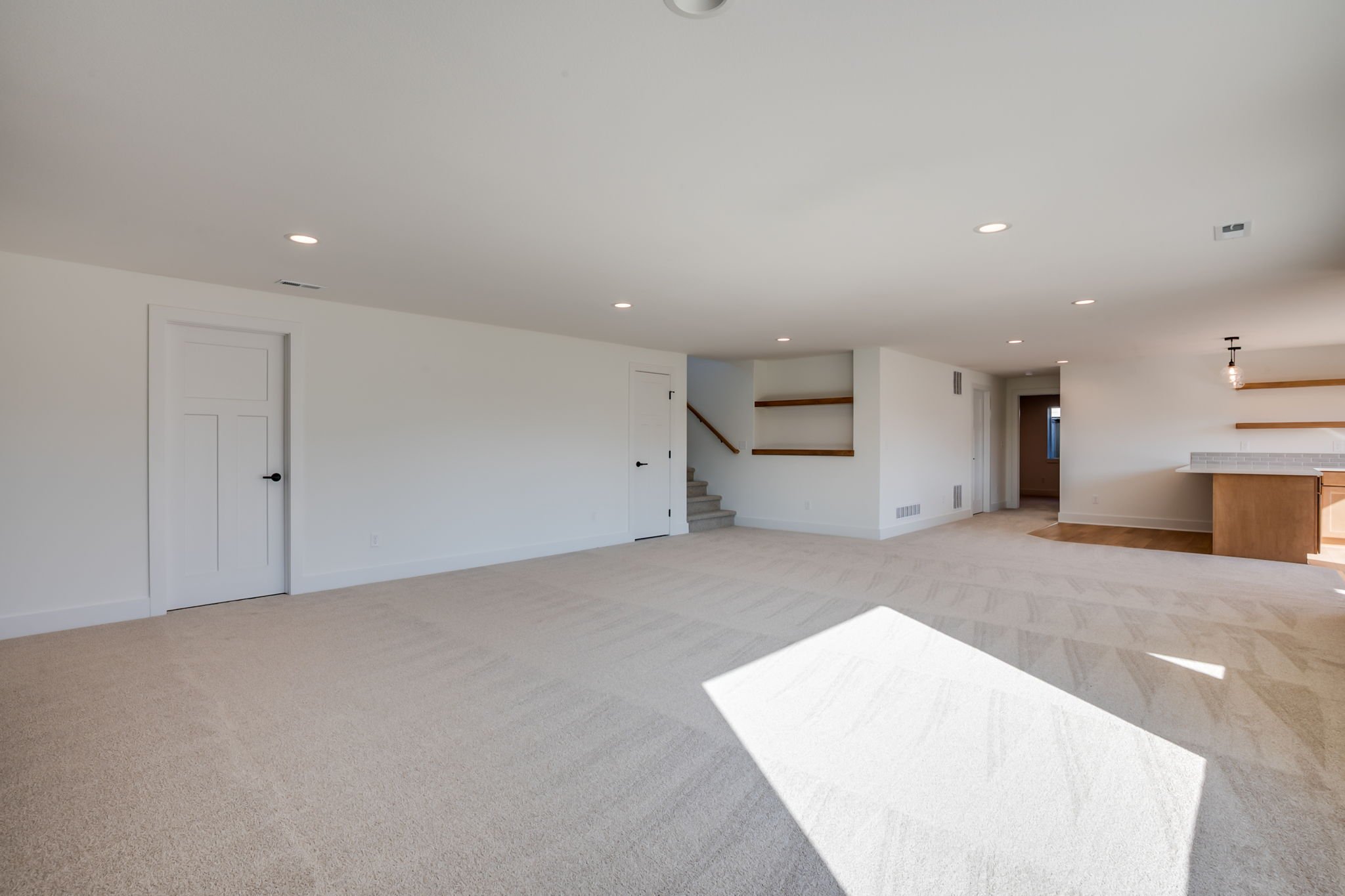 184 S Wellcrest Ct-32.jpg