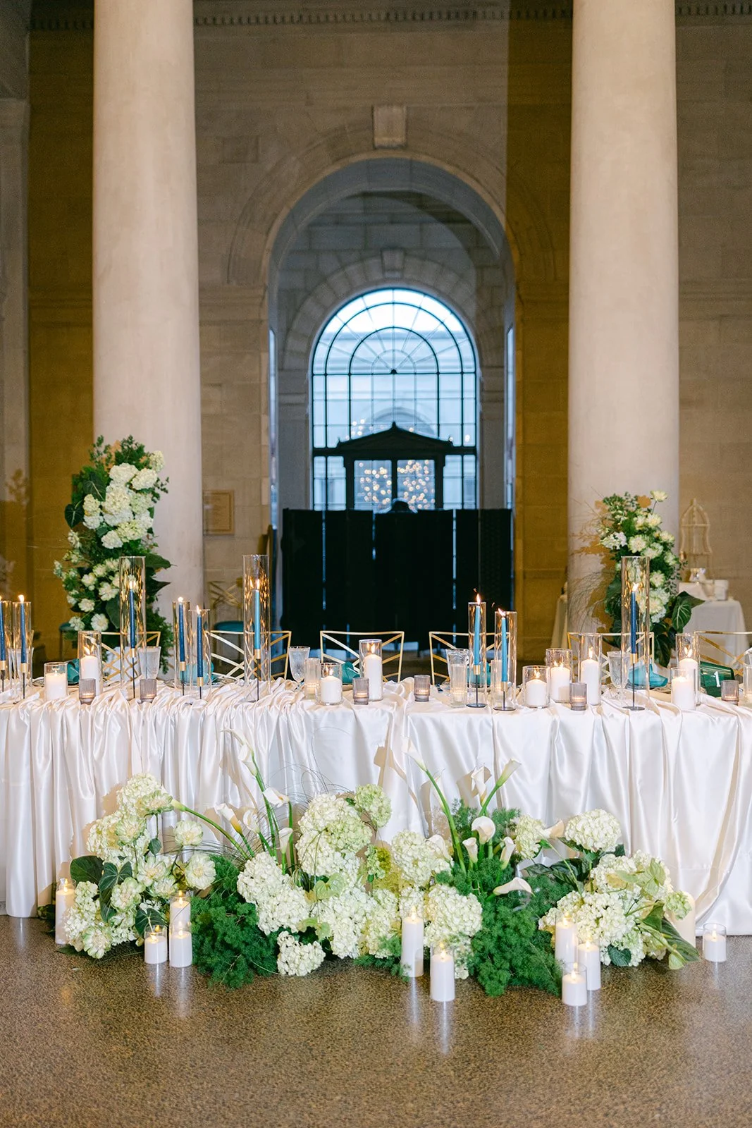 Phylicia Willis Photography
bride and groom modern florals green and white candles estate table Baltimore Museum of Art 
Ceremony pedestals modern