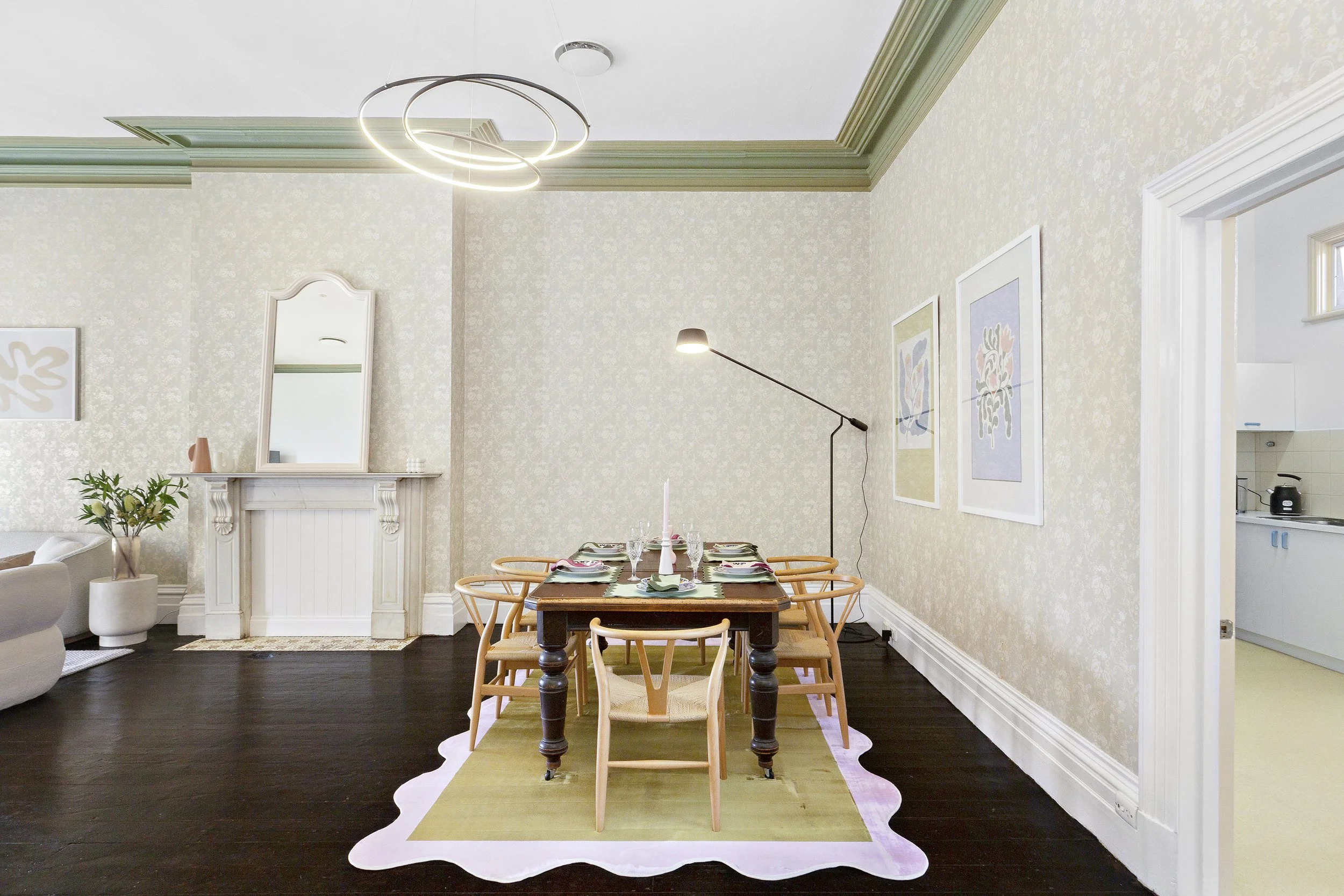 8-Dining Room.jpg