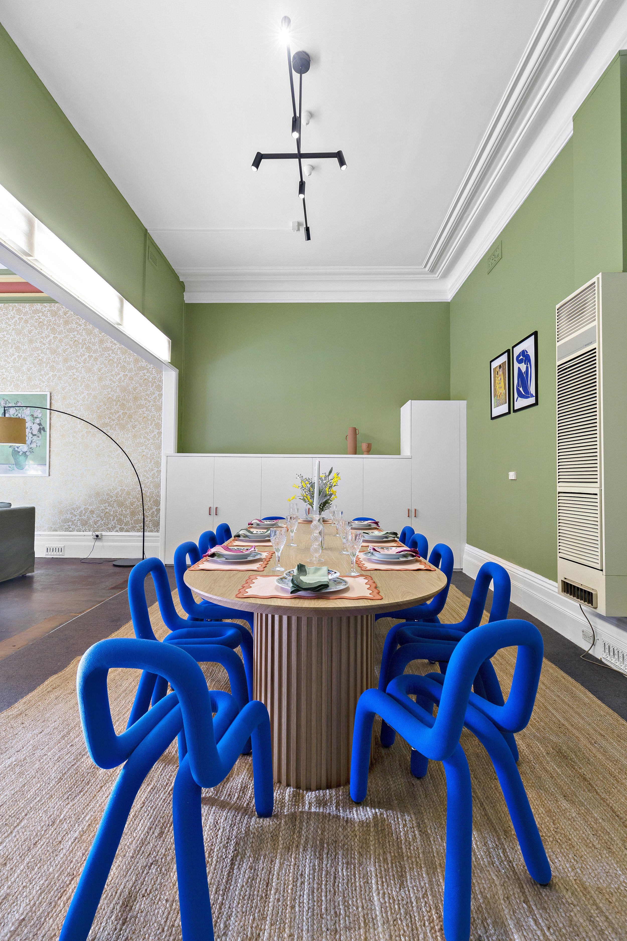 25-Dining Room.jpg