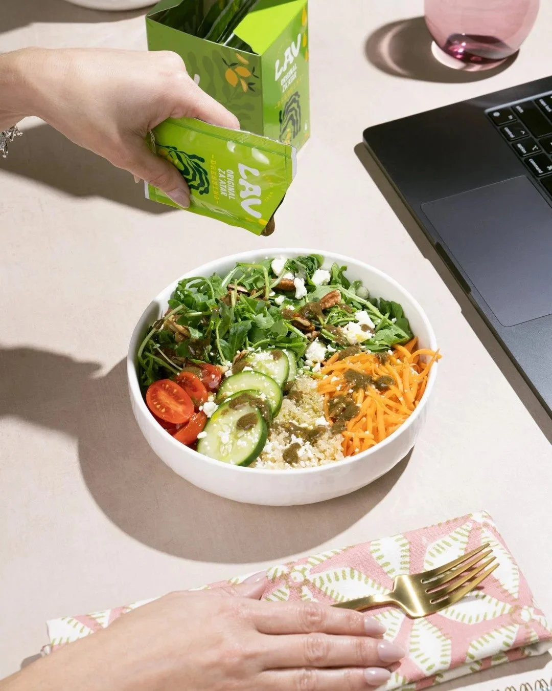 Making the product feel like part of the moment, not the reason the moment exists! 

Recent CPG food + lifestyle photography for @lavdresswell built around an everyday lunch moment, with a little color and texture doing the rest. ✨