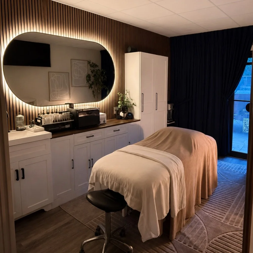 Midtown&rsquo;s New Location is OPEN for Business!! 

Located just inside @thecollectivesavannah , nestled beside the Boutique, you will find Spa Bleu! 

We are excited for this new adventure and look forward to seeing you all there! 

901 East 70th 