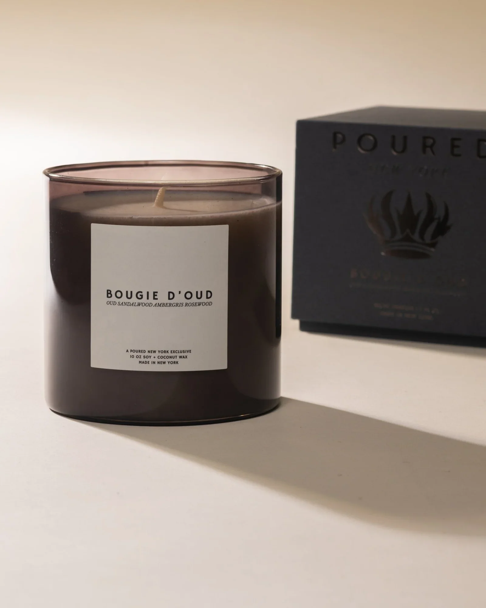 Poured New York Candle - Bougie D'Oud