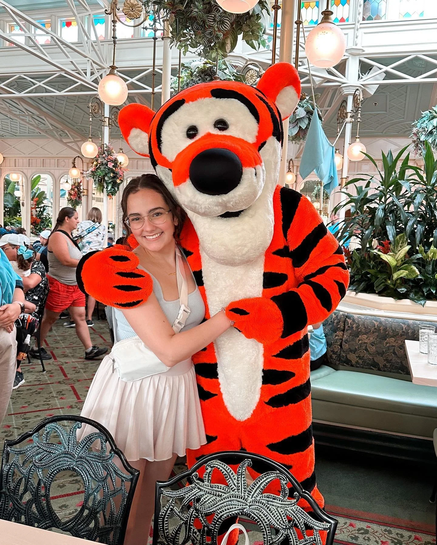 just your regularly scheduled ‘i’m only in pictures on cousin disney trips’ photo dump