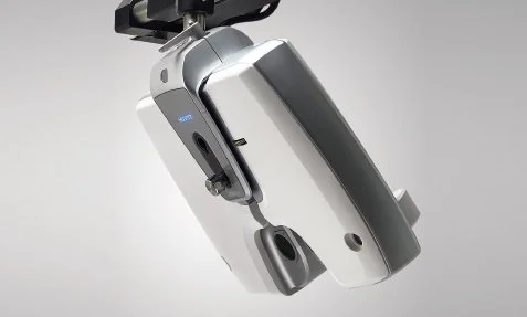 Huvitz HDR-9000 Digital Refractor — Mandarin Opto-Medic