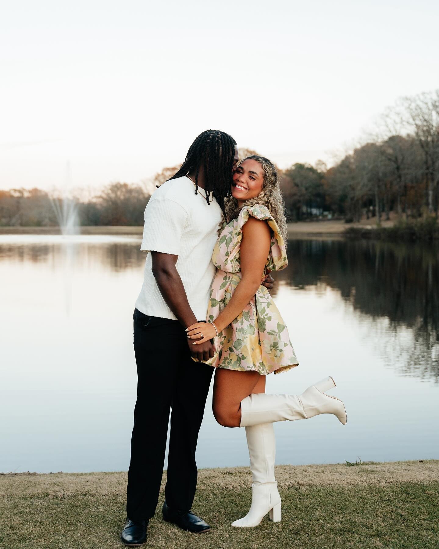 In case you missed it&hellip; Kadyn &amp; Nate are ENGAGED!!💍✨

Proposals are one of my favorite sessions because I get to keep a secret about such a sweet surprise! From the location to the ring, this proposal was so precious and made for the most 