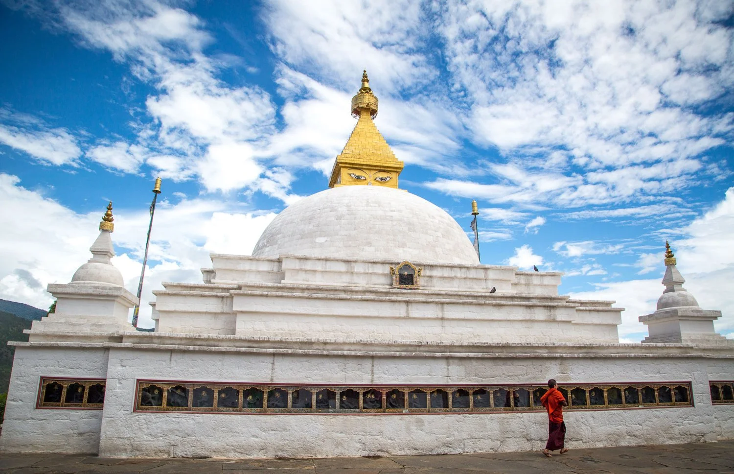 Akari Cumming, France