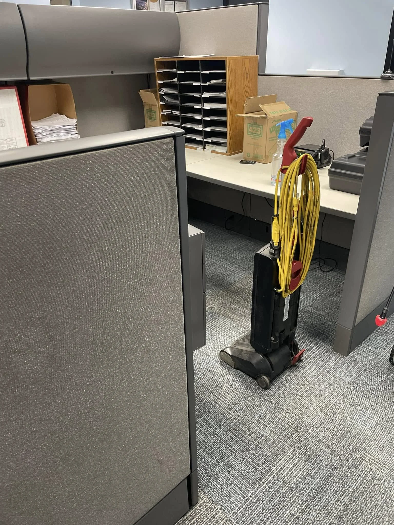 workplace vacuuming, cleaning