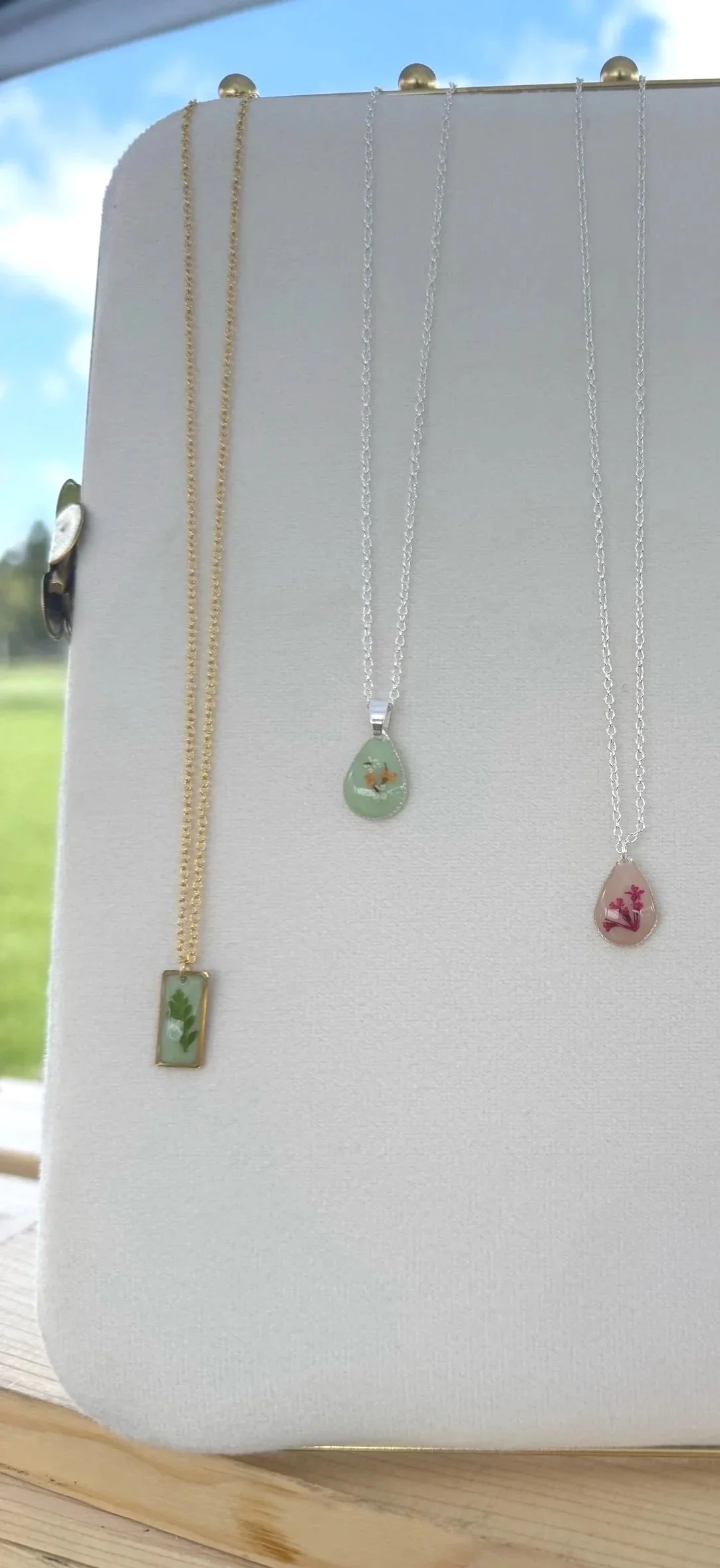 Dainty Floral Necklace