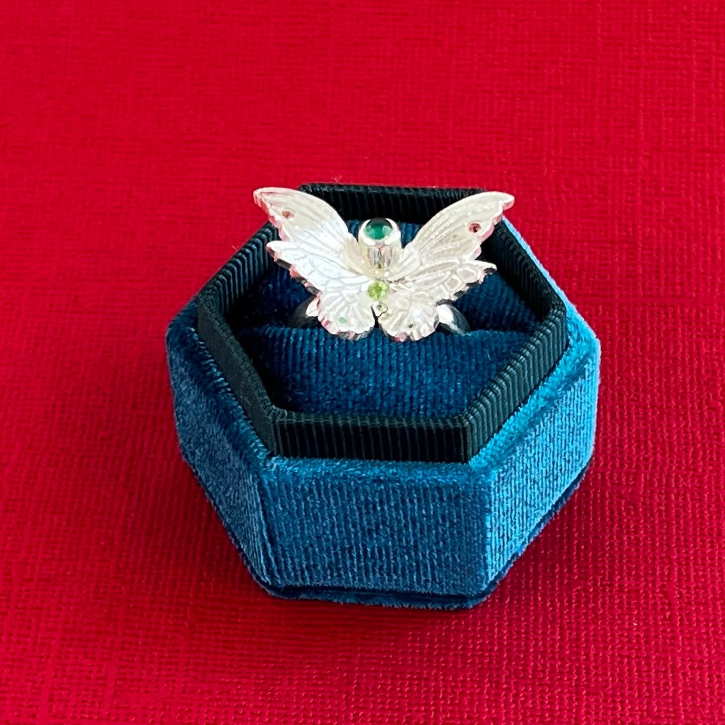 Hi. I will be attending the Melrose Strawberry Fete on Sunday November the 2nd 😃 Can't wait to see you there. Come and check out my work you might find a real treat for yourself or, with that time of the year looming a gift for that someone special.