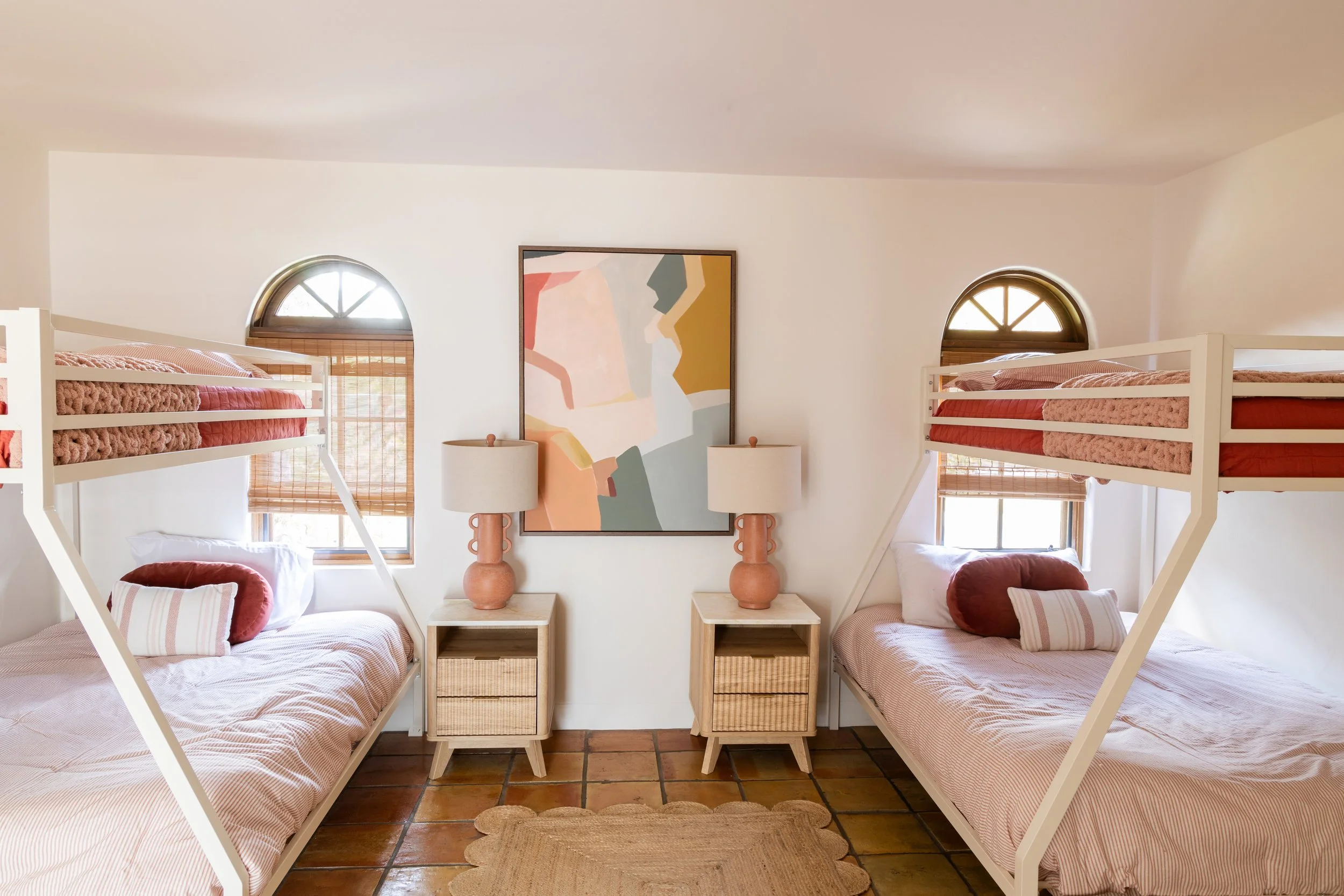 GuestHouse_05.jpg