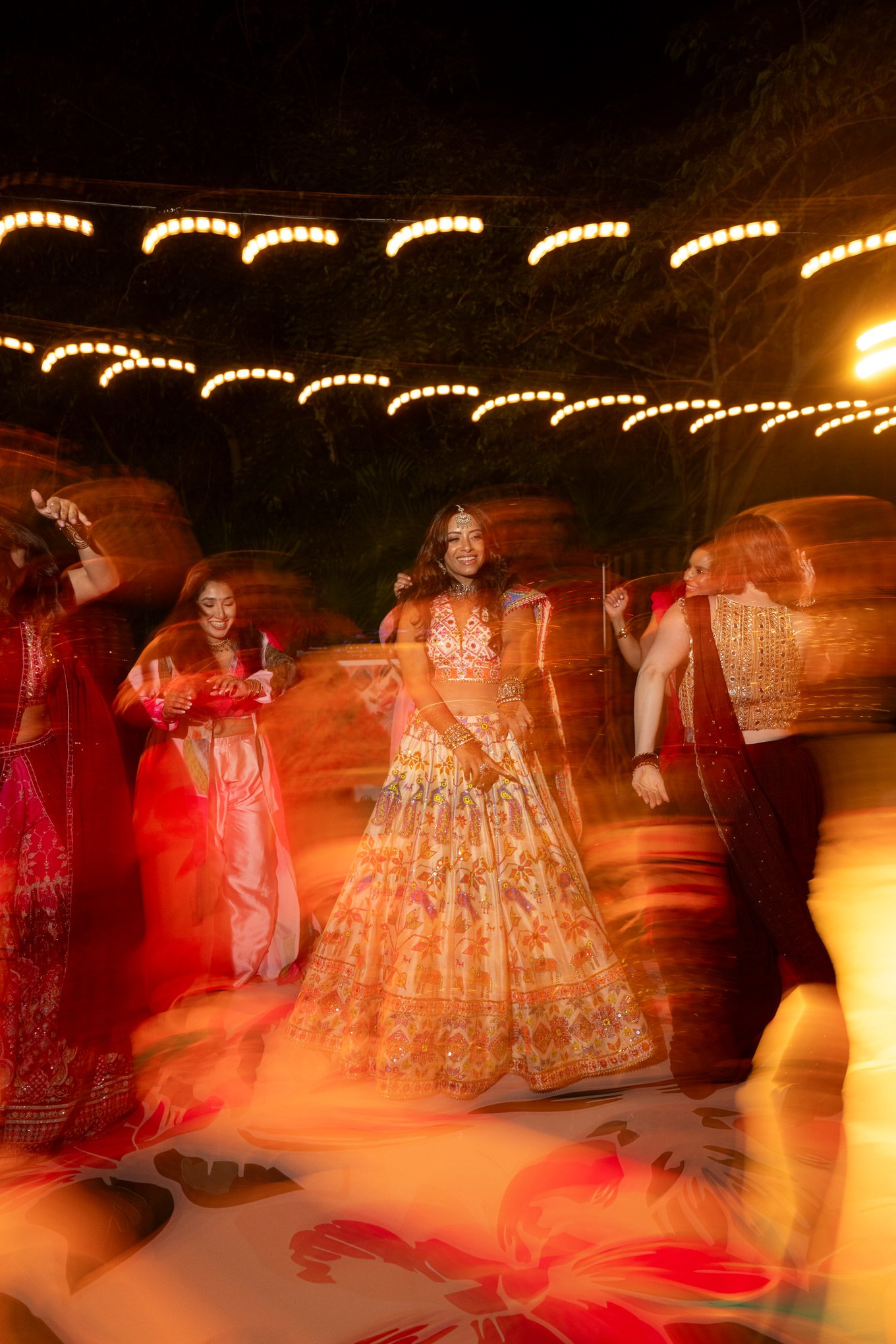 INDIAN_WEDDING_BEST_SANGEET_PHOTOS_CANCUN_05.JPG