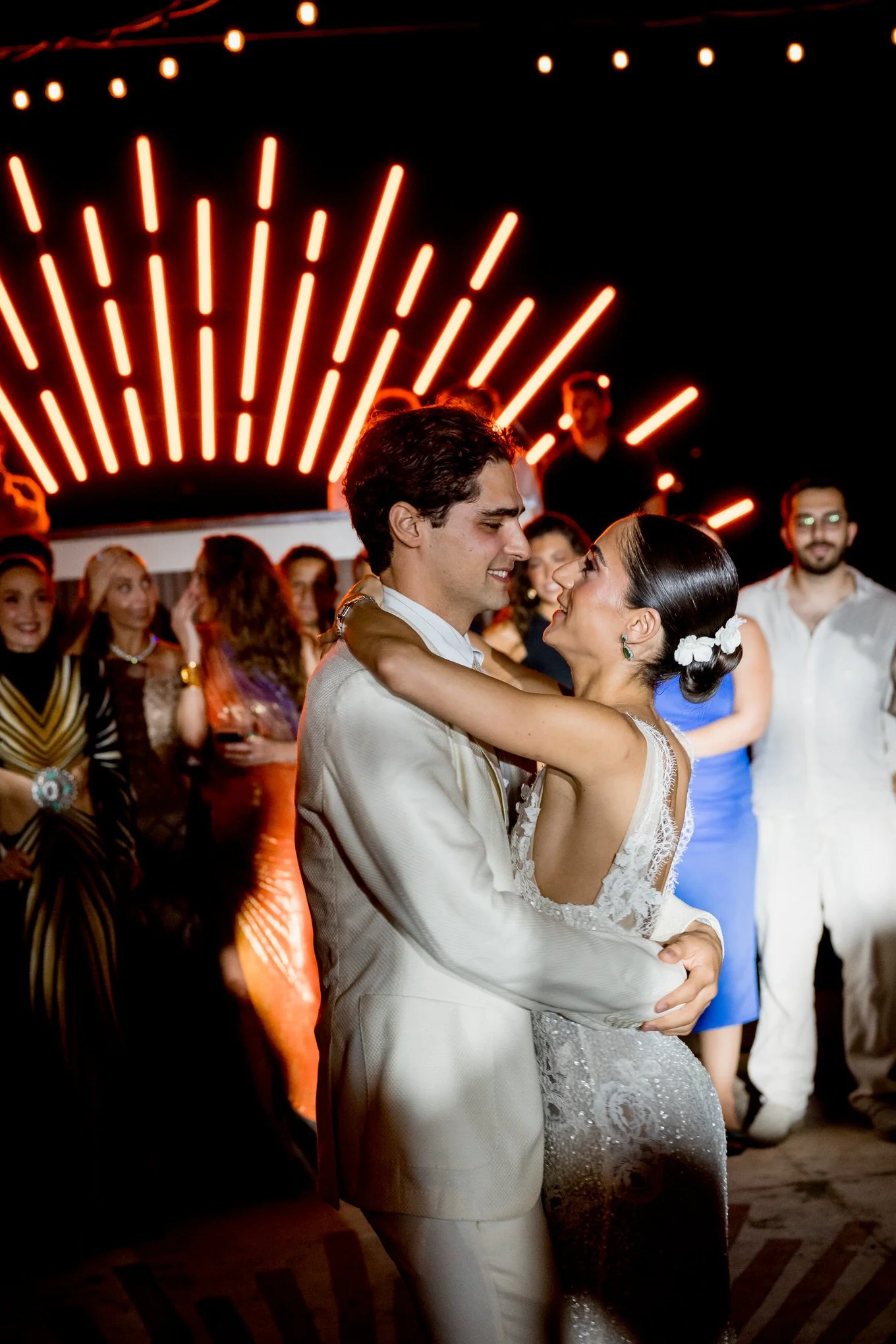 jewish_destination_wedding_acapulco_hora_dance_14.JPG