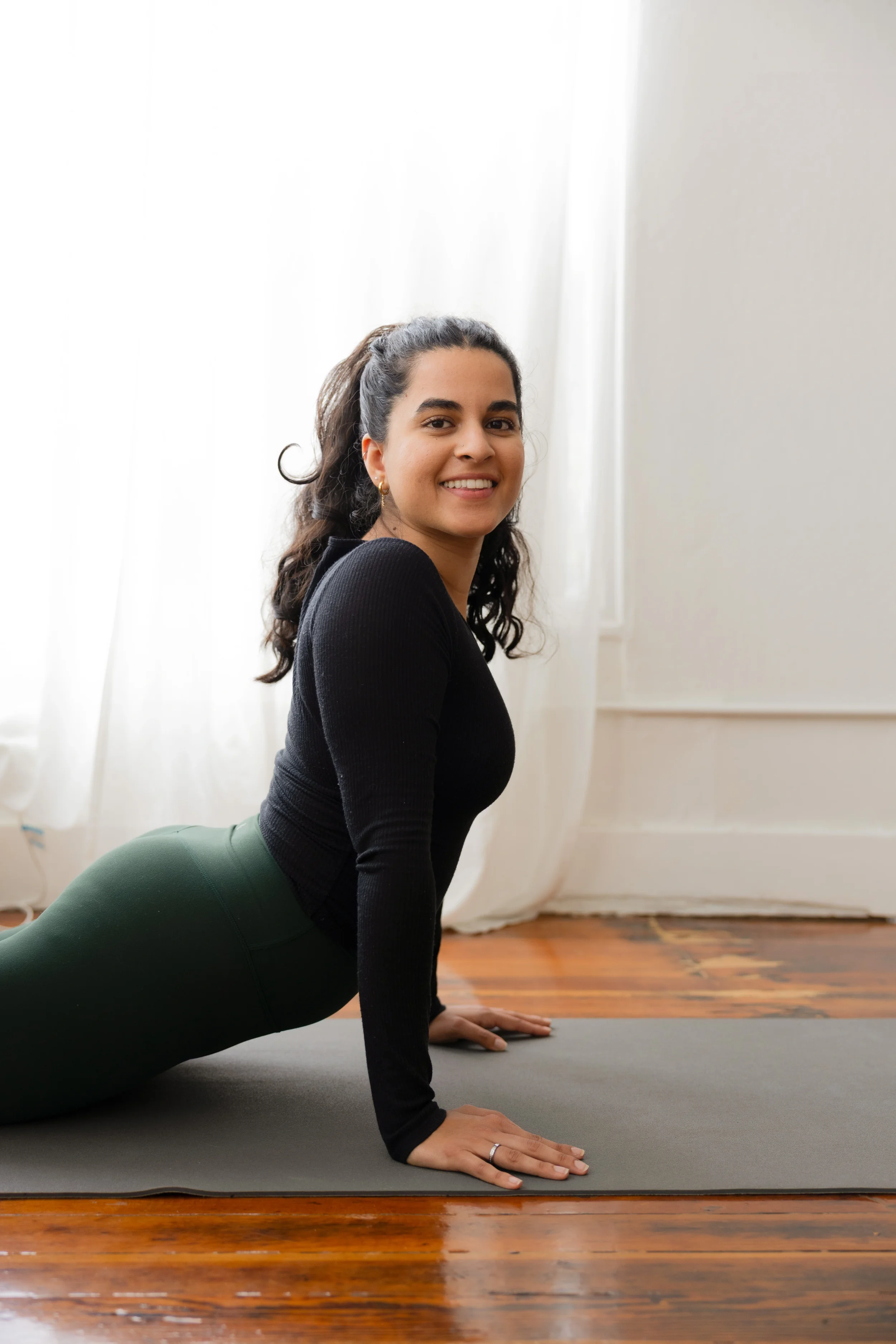 Maryam Irfan yoga teacher