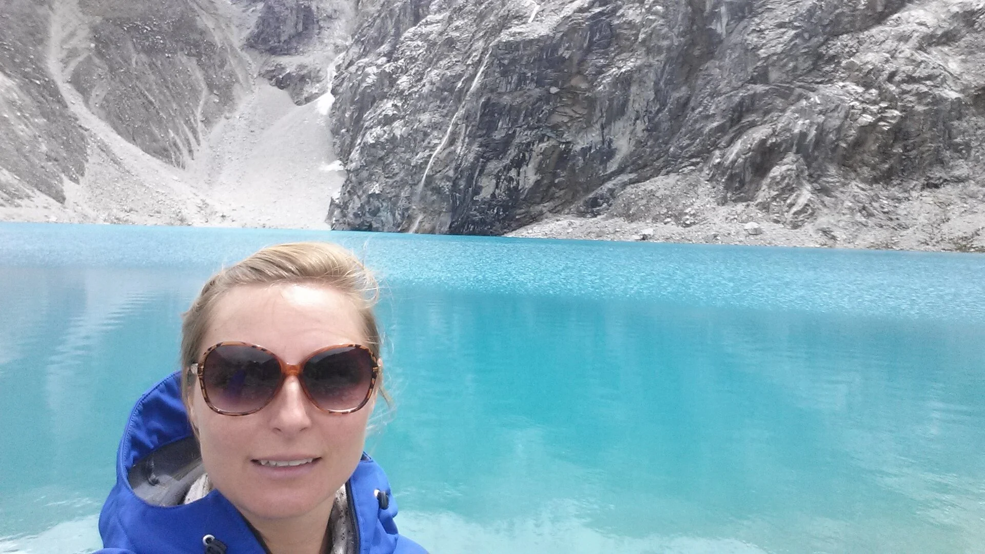 “Leven uit een backpack vind ik kei gemakkelijk. Ik weet precies wat waar zit. Van een kamer vol spullen krijg ik stress.”