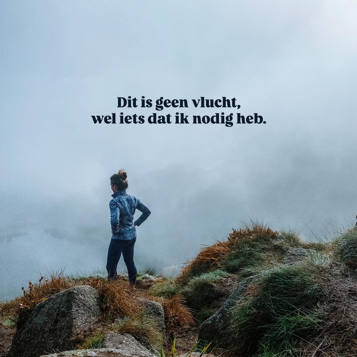 Dit is geen vlucht, want zorgen zijn niet gevoelig aan landsgrenzen, die neem je gewoon mee. 
Een paar dagen alleen wandelen in de bergen is wel ik iets wat ik nodig heb, want ik weet dat langer in de natuur vertoeven helpt. 
Het verzacht, maakt na